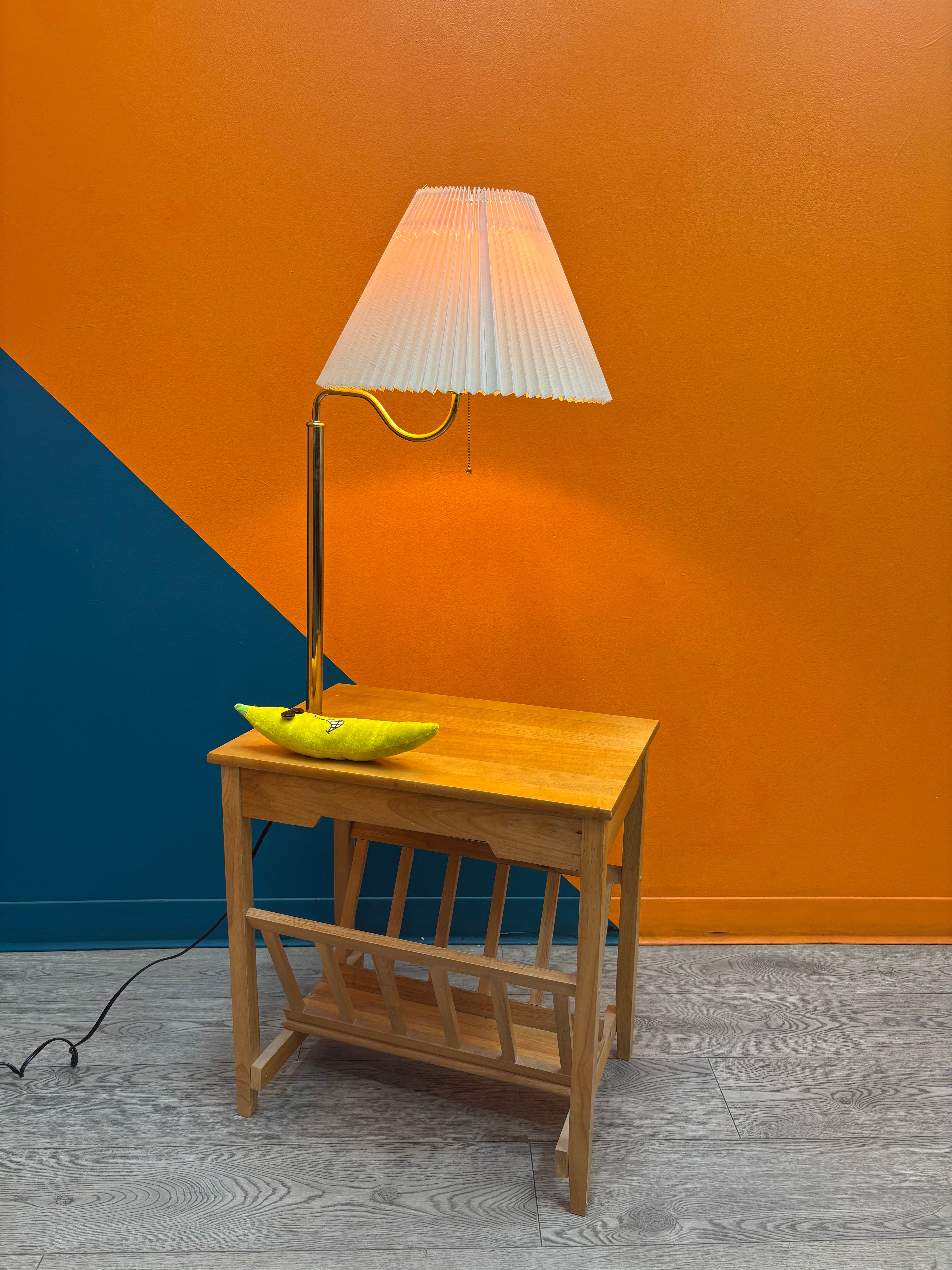 Magazine Table with Built-in Lamp