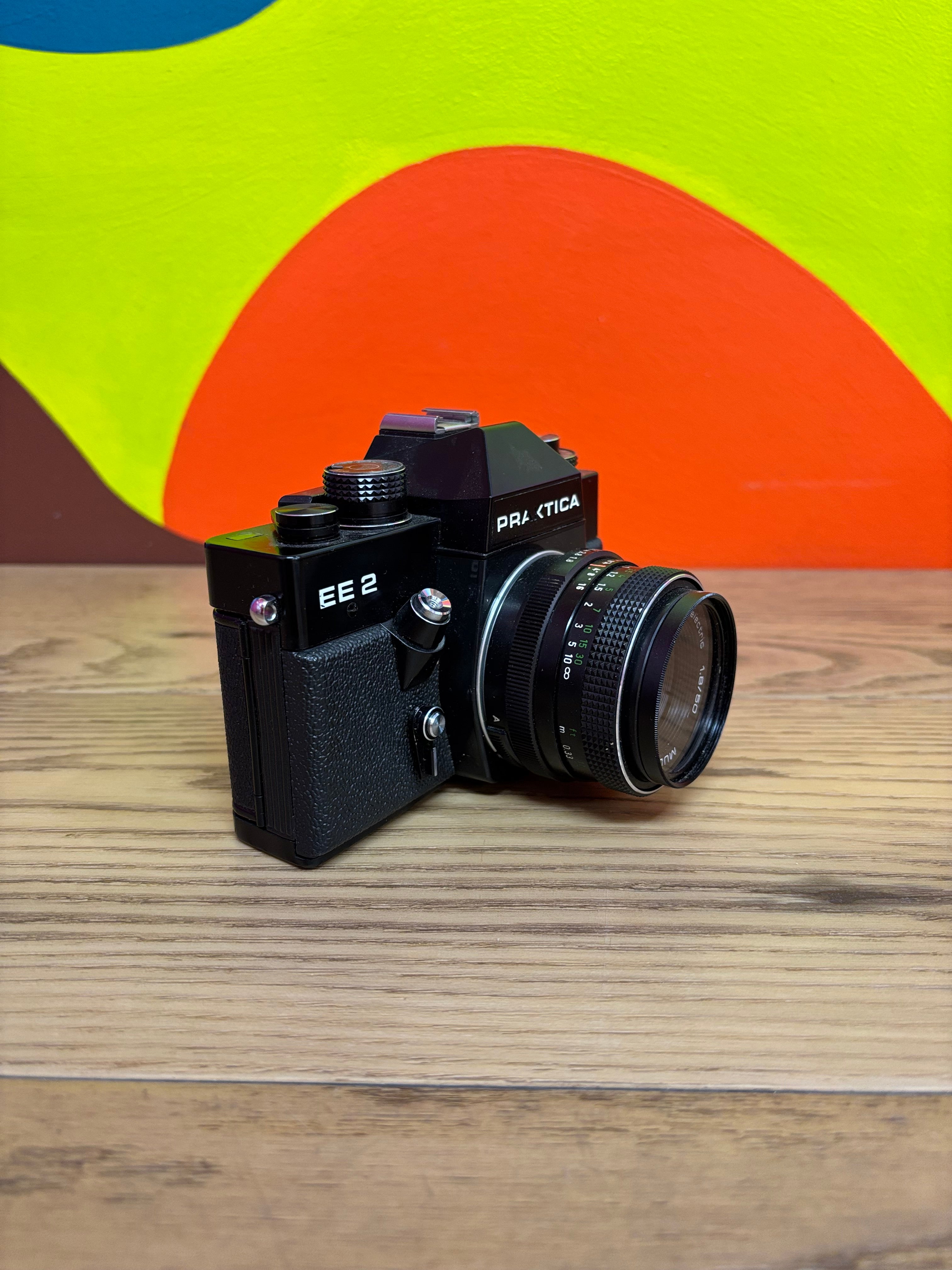Praktica EE2 Camera