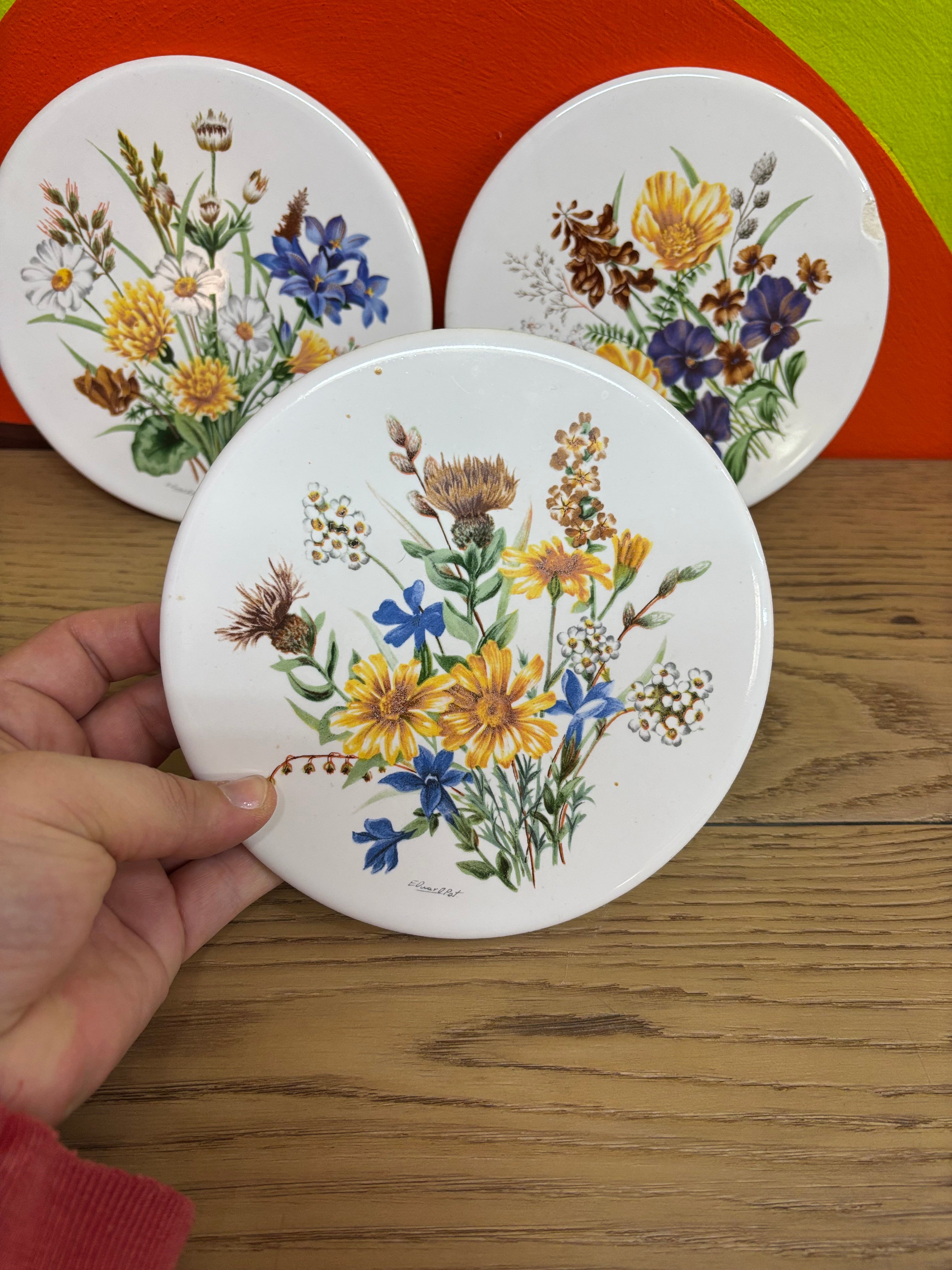(3) Ceramic Floral Wall Hanging Art
