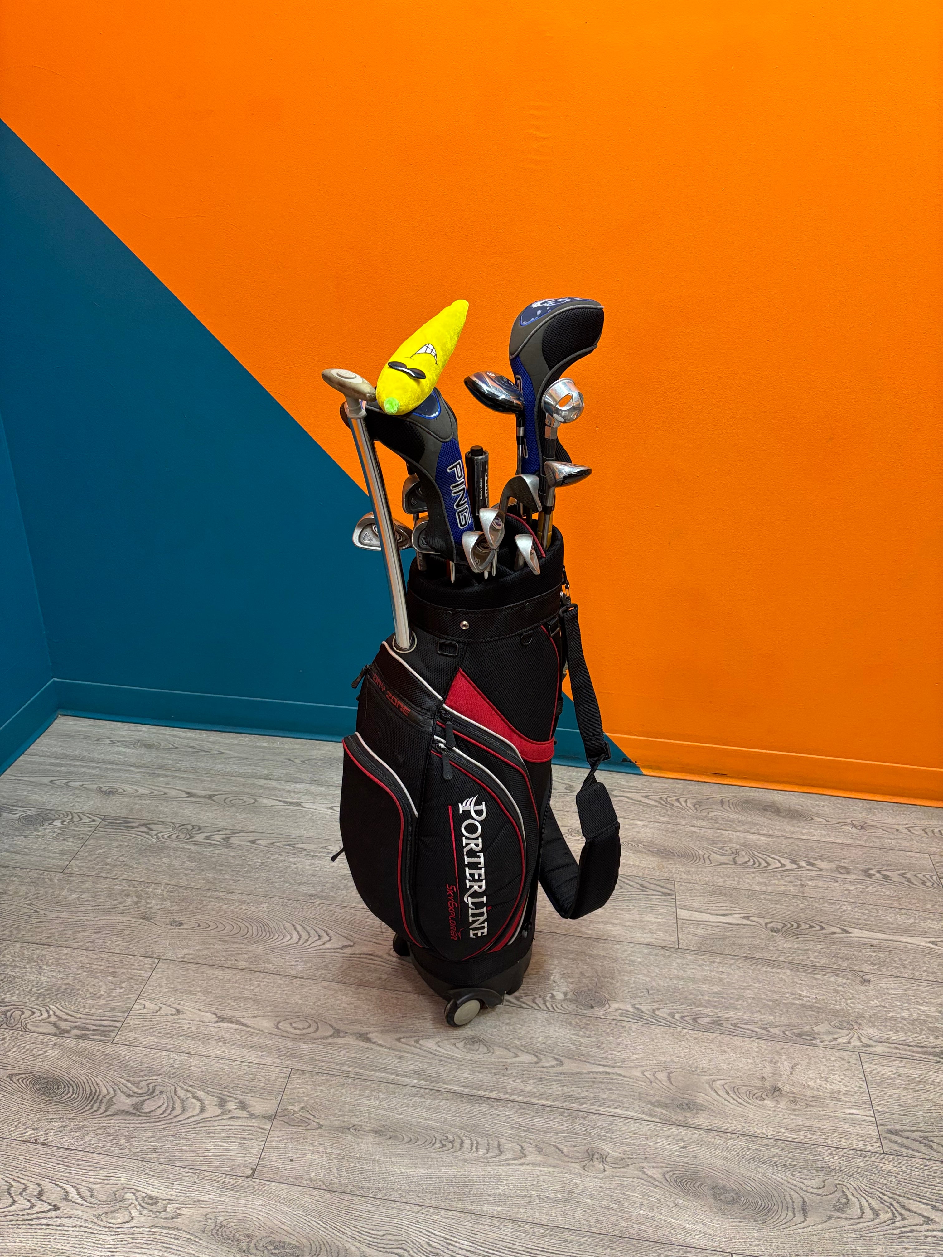 Porterline Sky Explorer Golf Bag with 15 Clubs