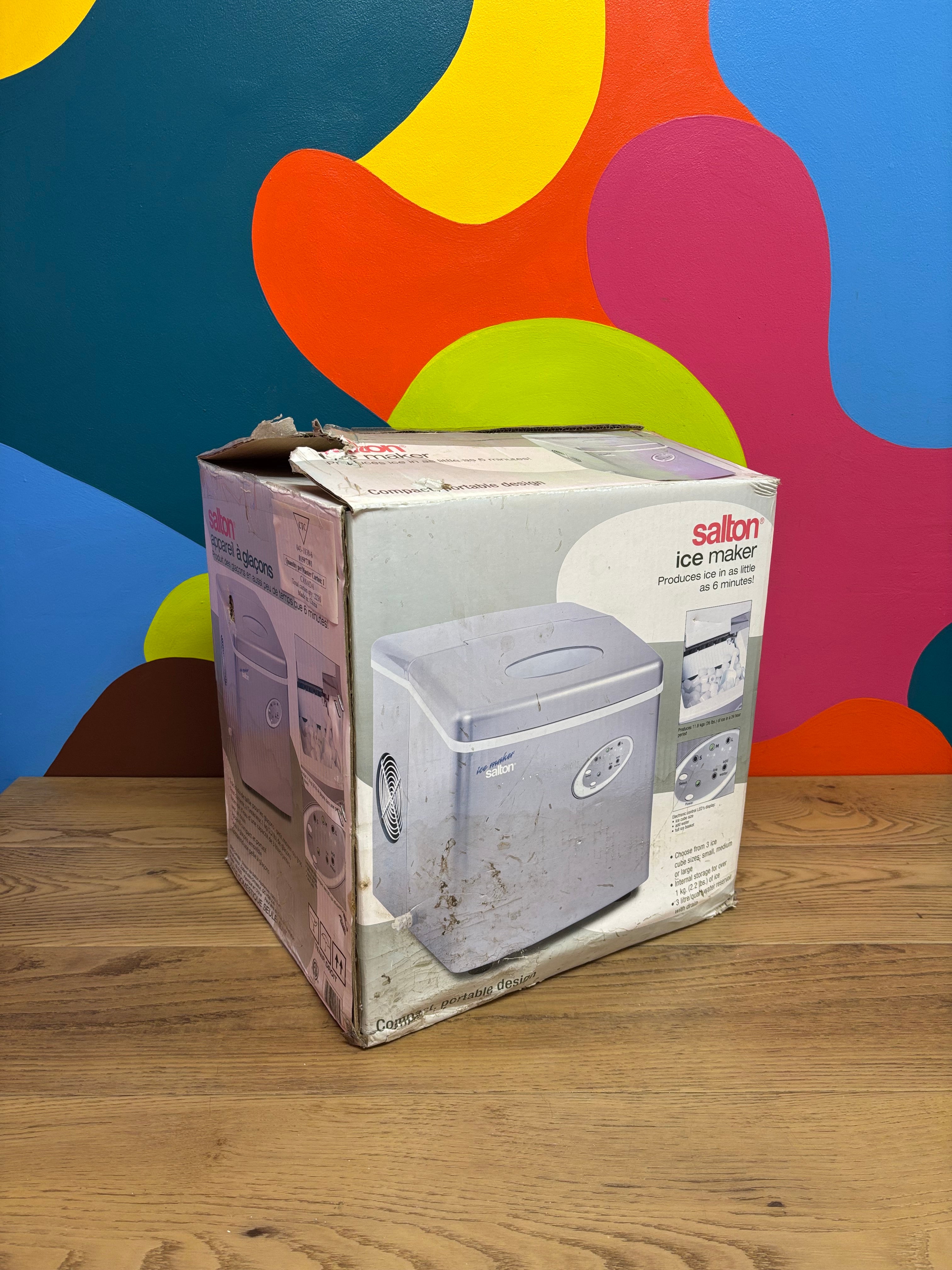 Salton Ice Maker