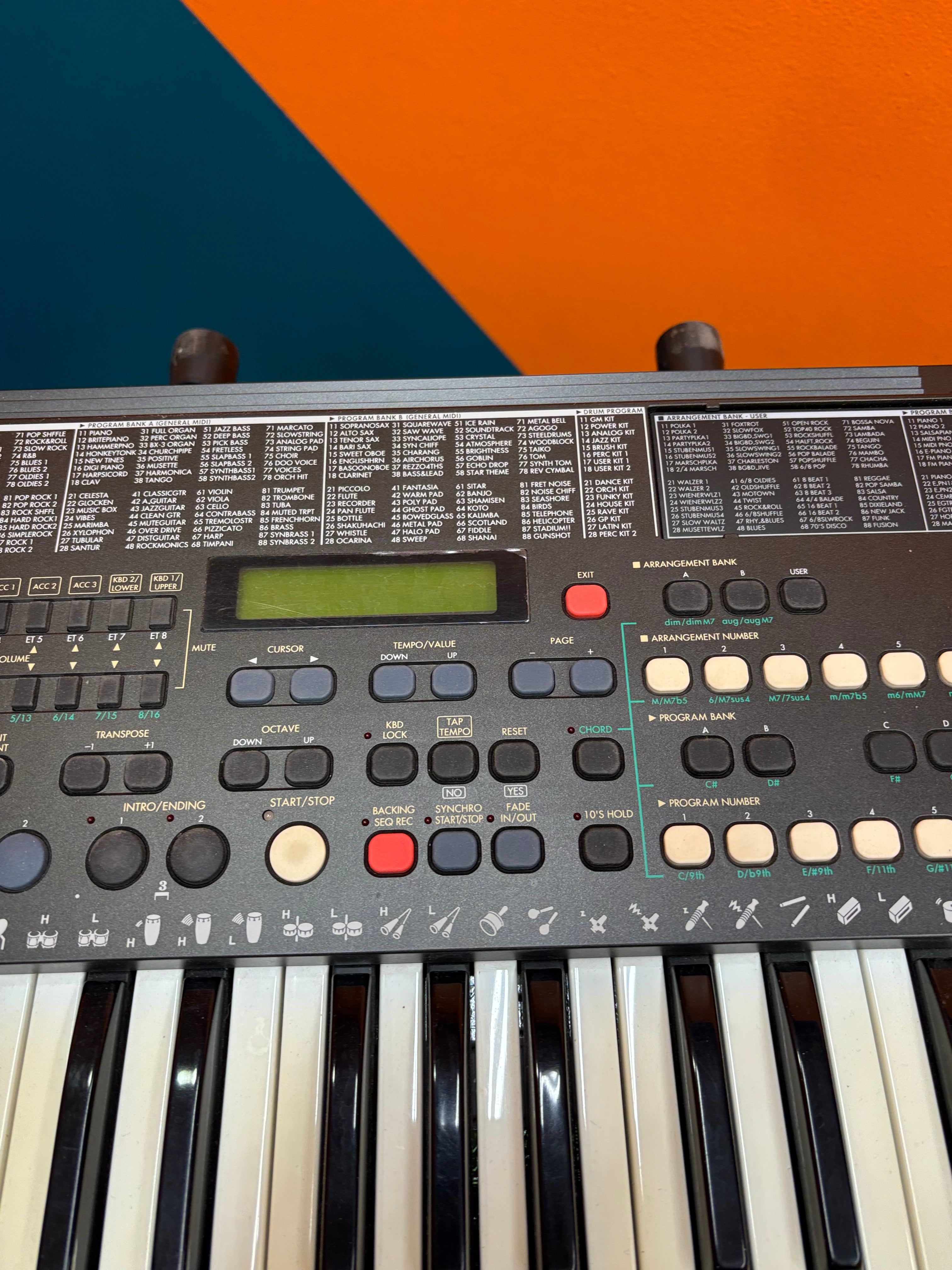 The Korg i5S Keyboard on Stand