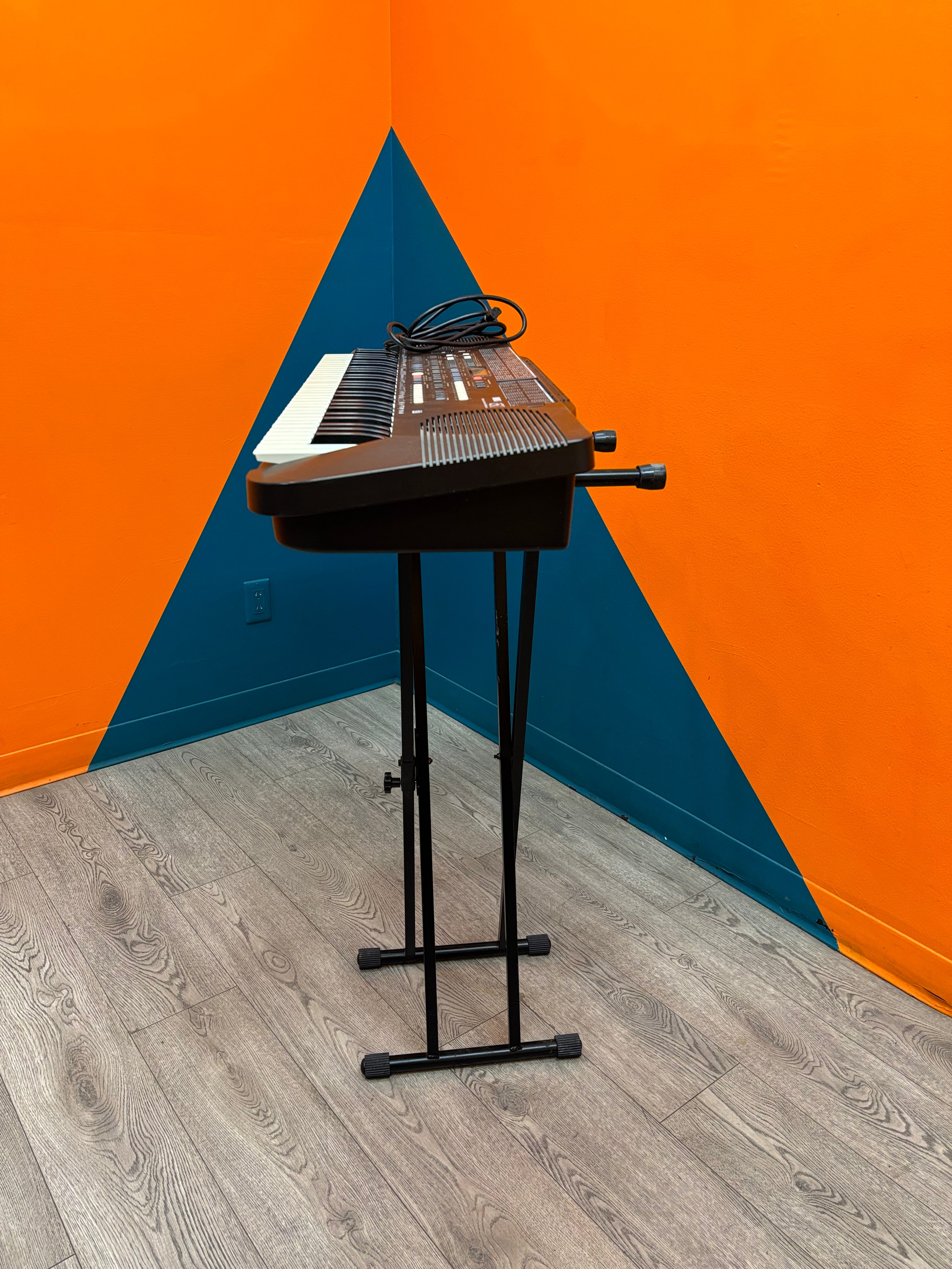 The Korg i5S Keyboard on Stand