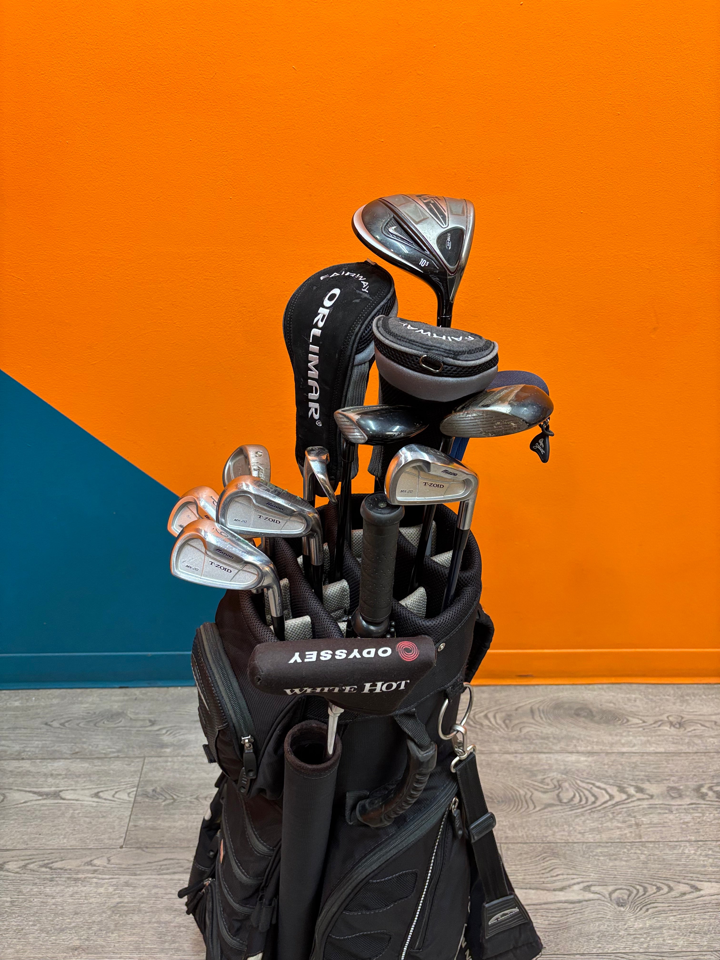 Sun Mountain (C-130) Golf Bag with 16 Clubs