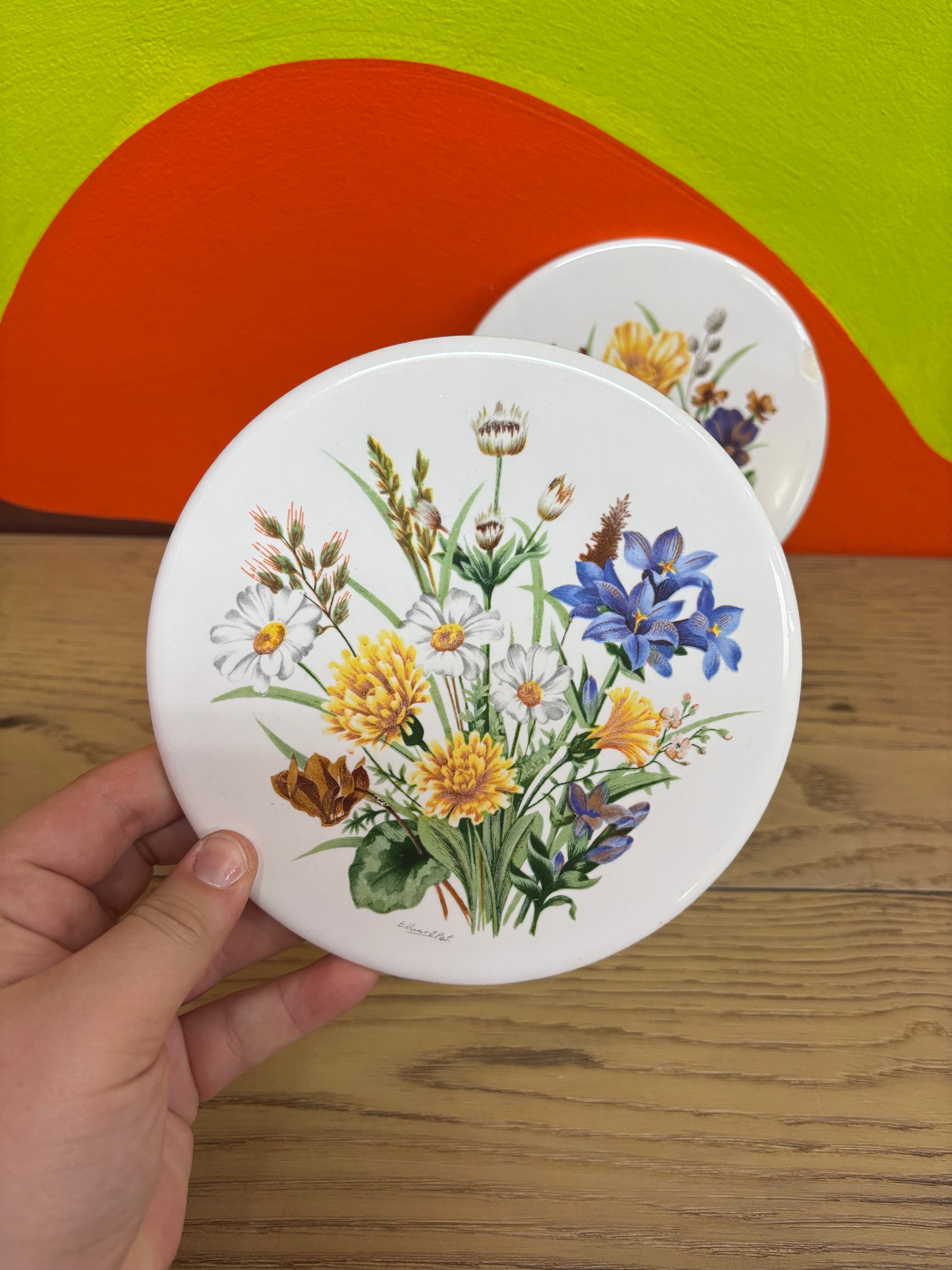 (3) Ceramic Floral Wall Hanging Art