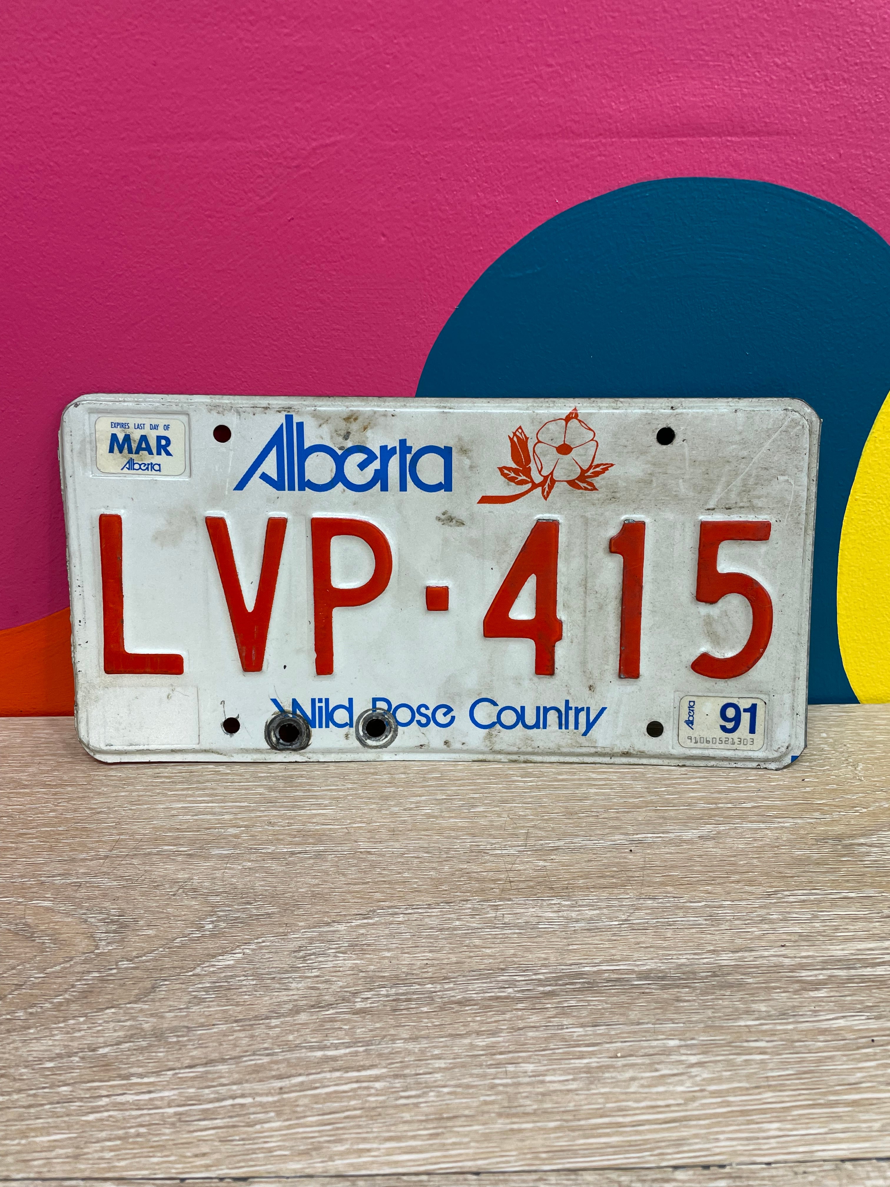 Alberta 1991 LVP415 License Plate