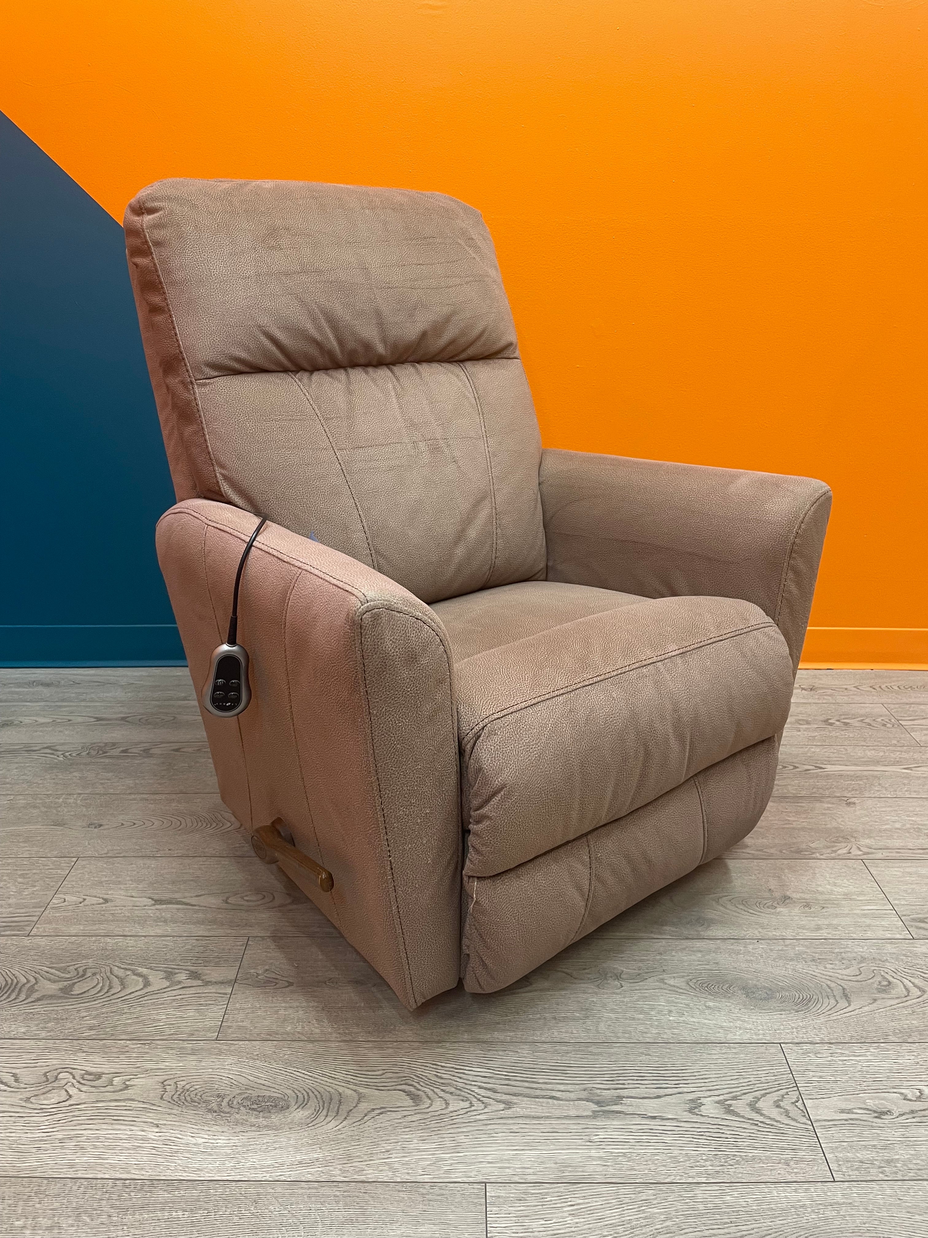Electric La-Z-Boy Chair