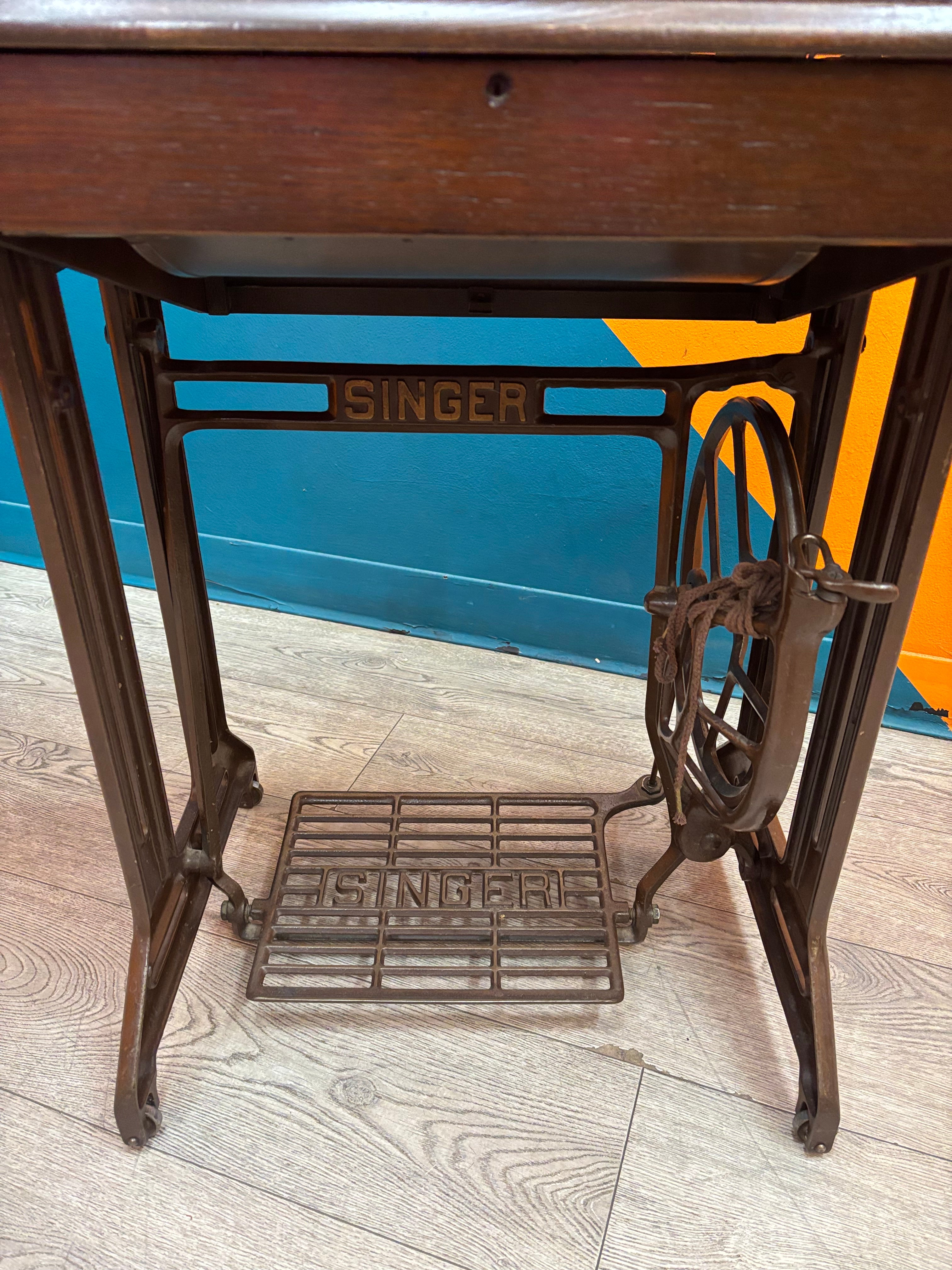 Singer Sewing Machine & Cabinet