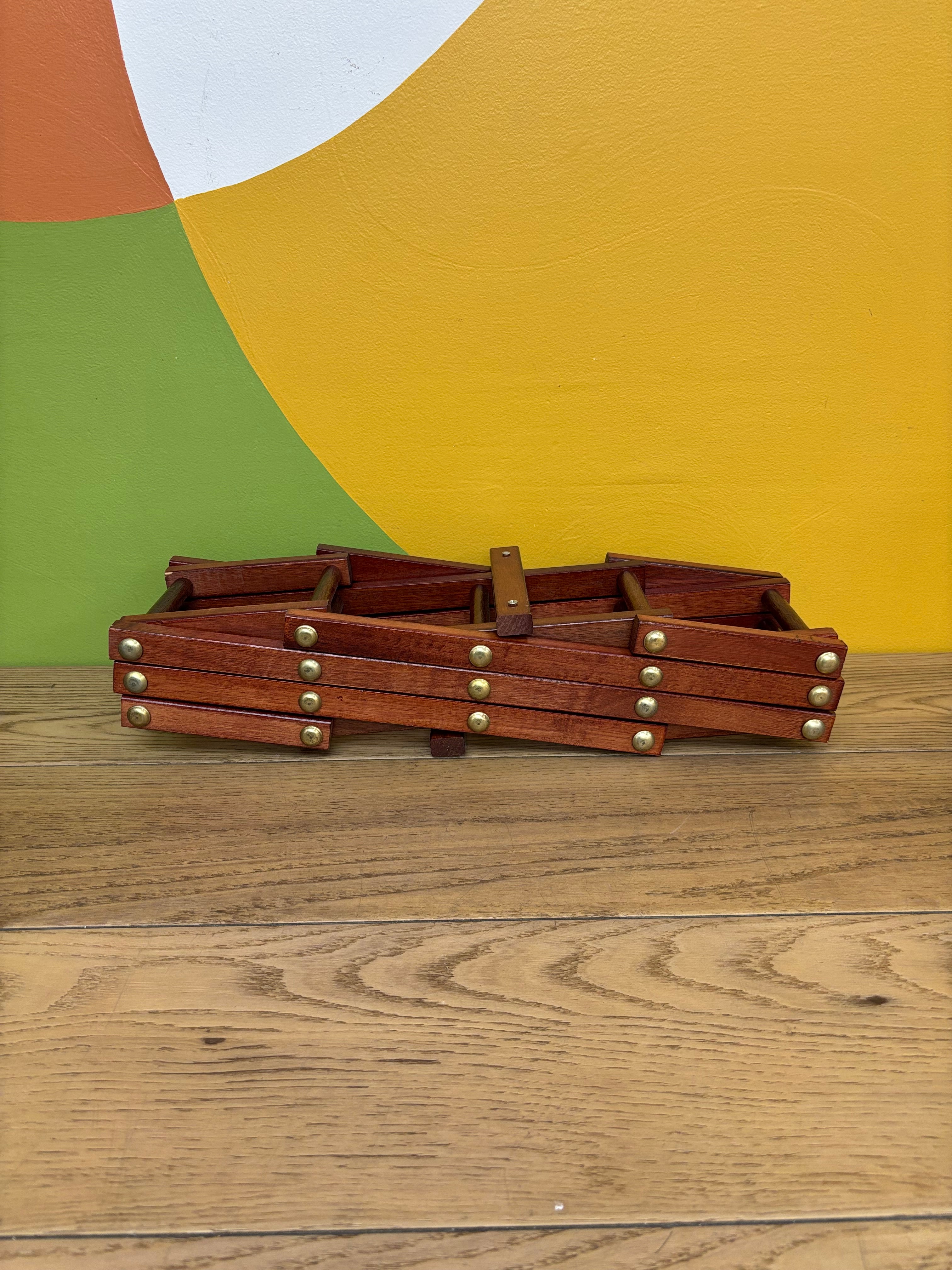 Accordion Style Wine Rack