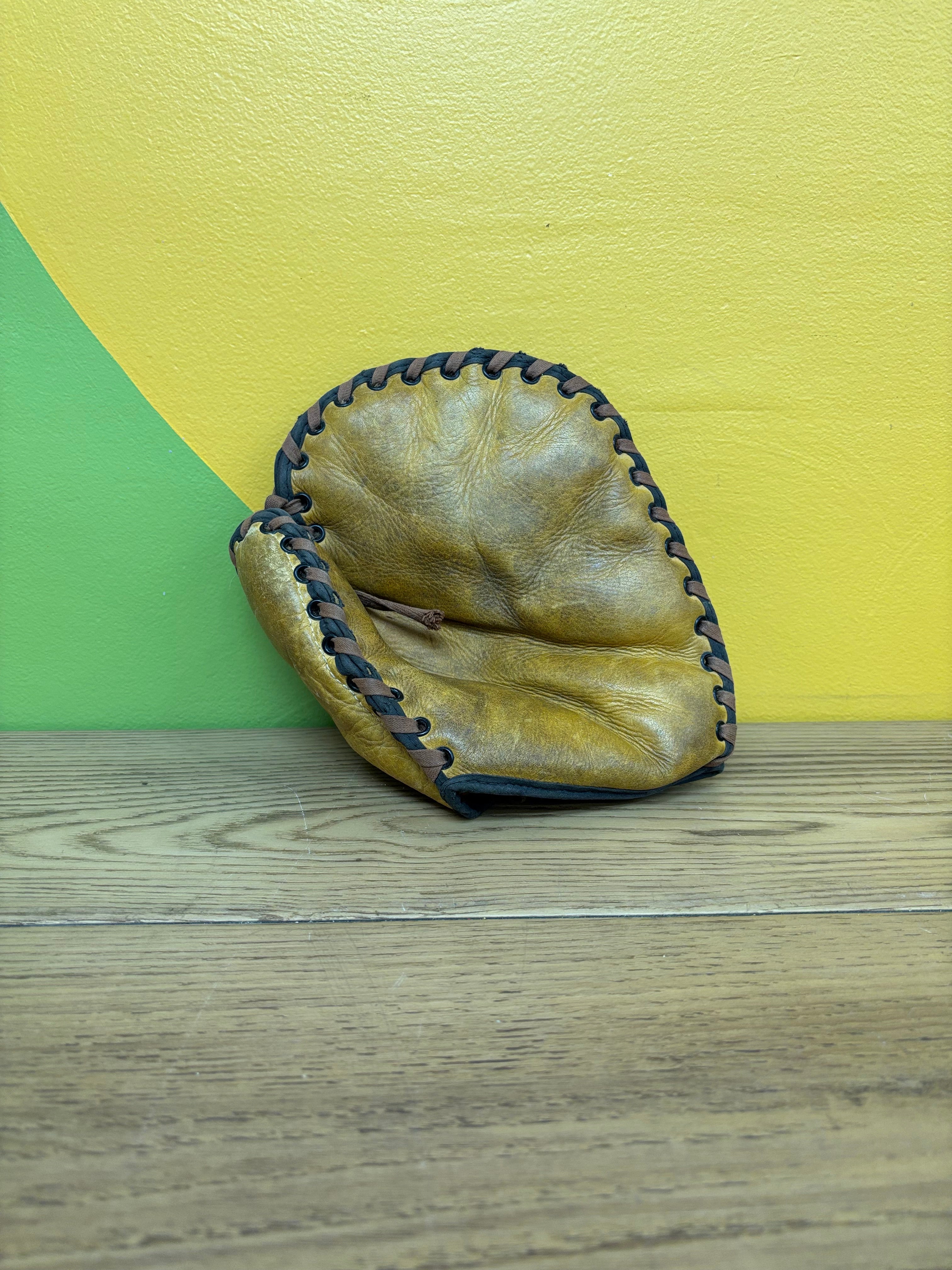Baseball Mitt