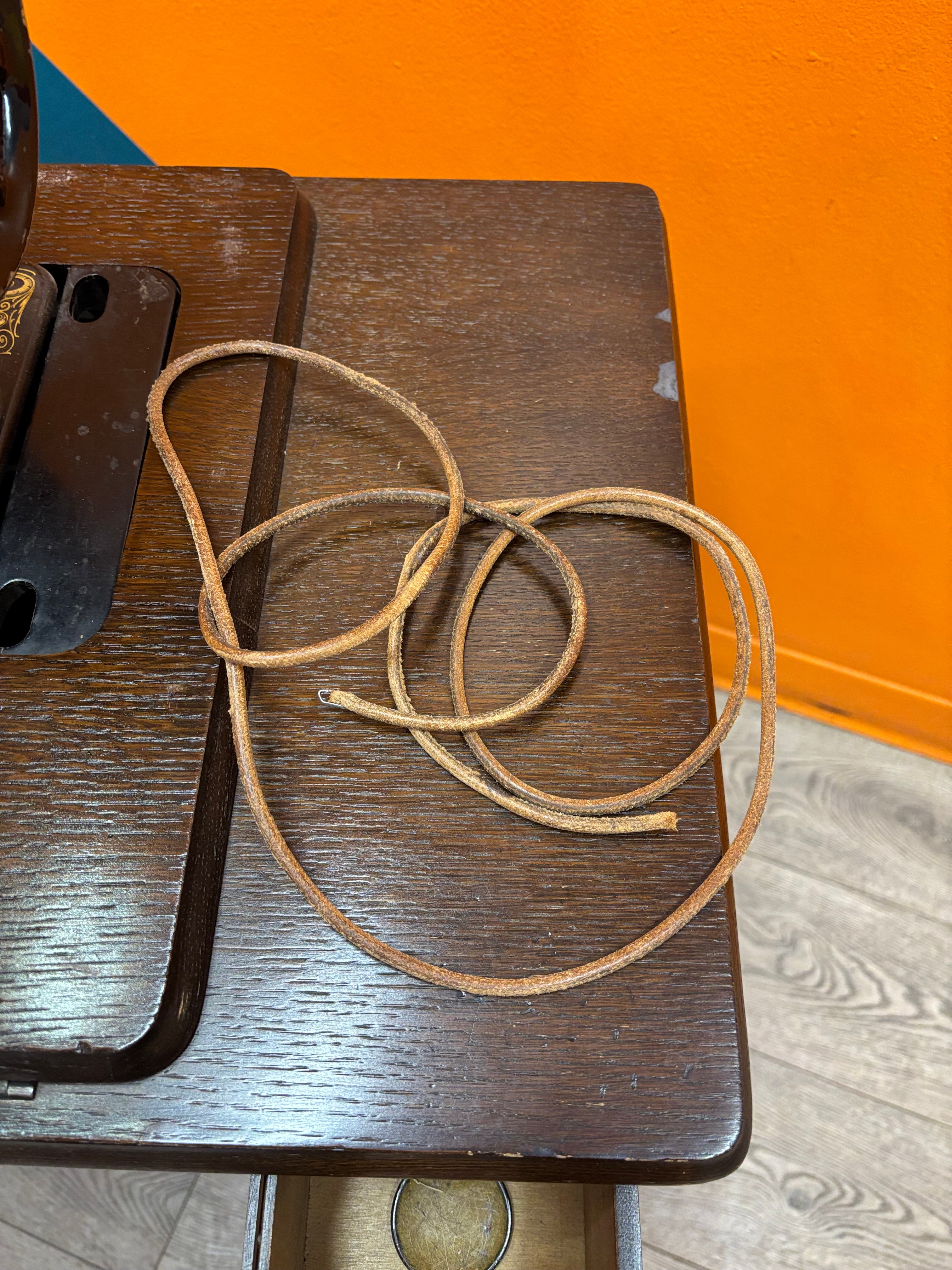 Singer Sewing Machine & Cabinet