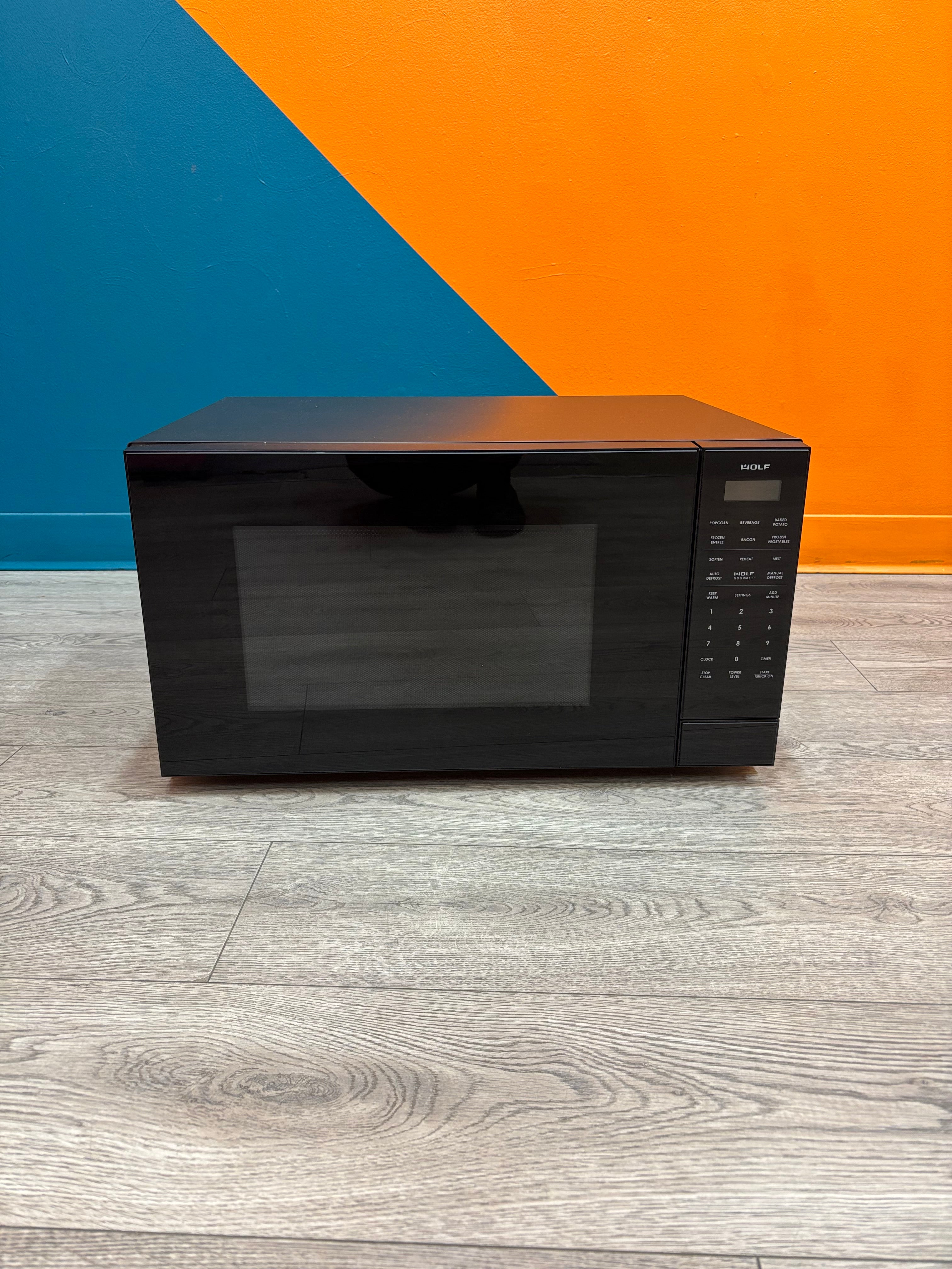 Wolf 24" Microwave with Gourmet Mode