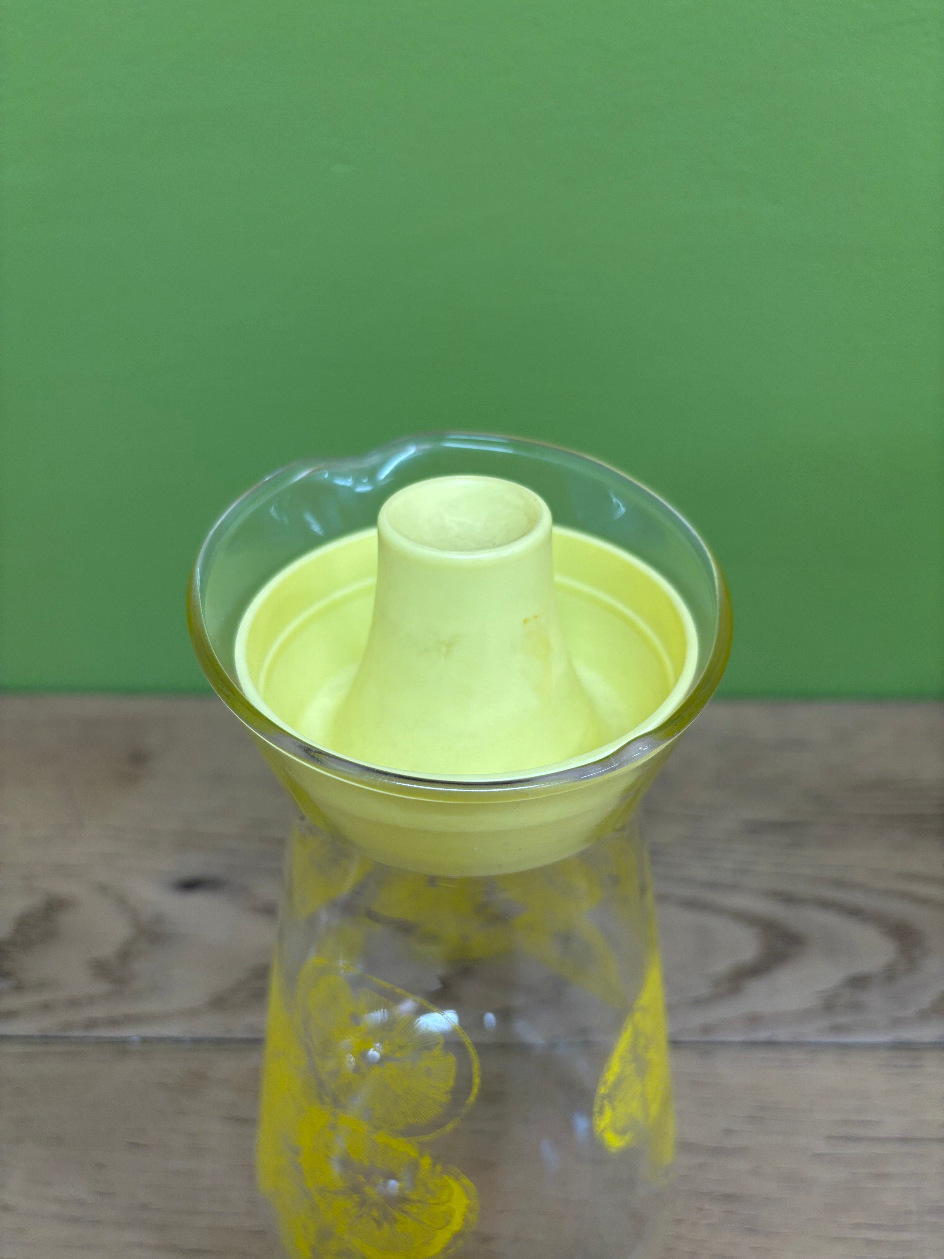 Small Pyrex Juice Jug