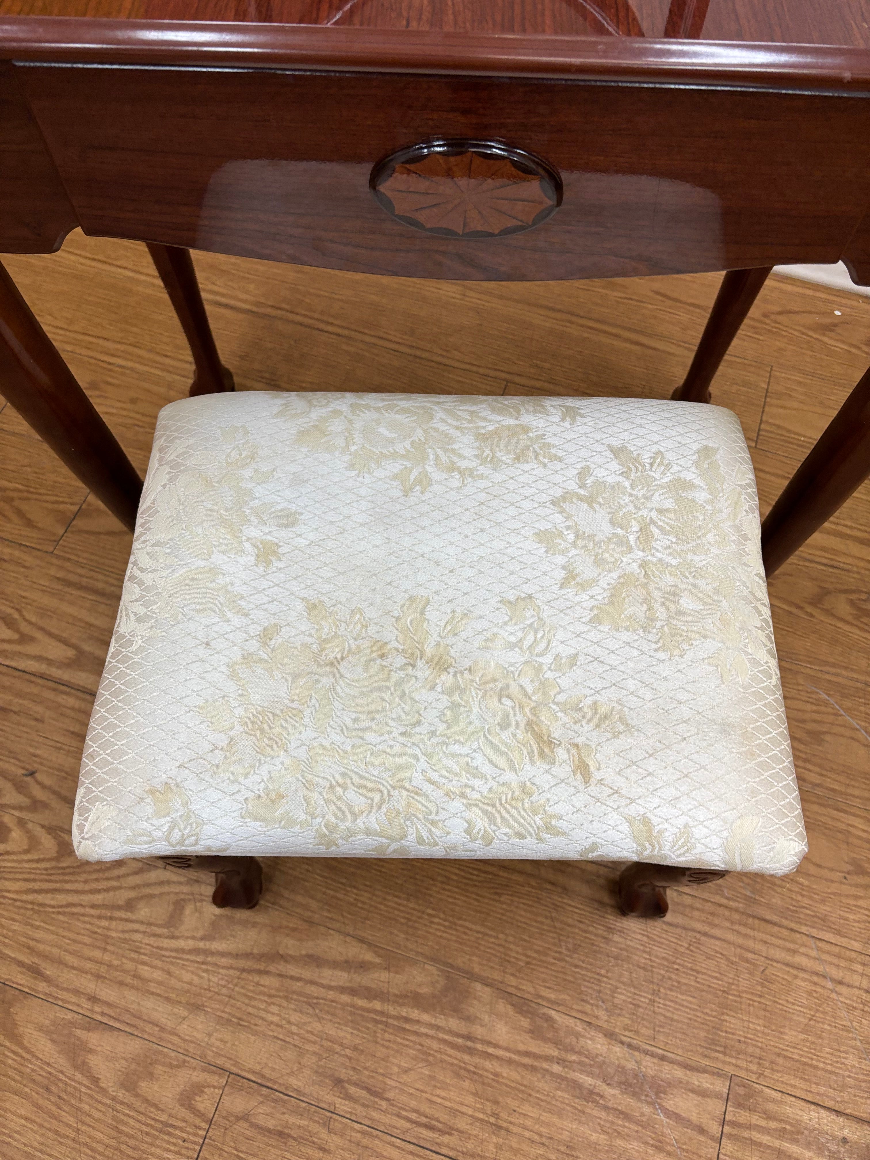 Vanity & Stool Set
