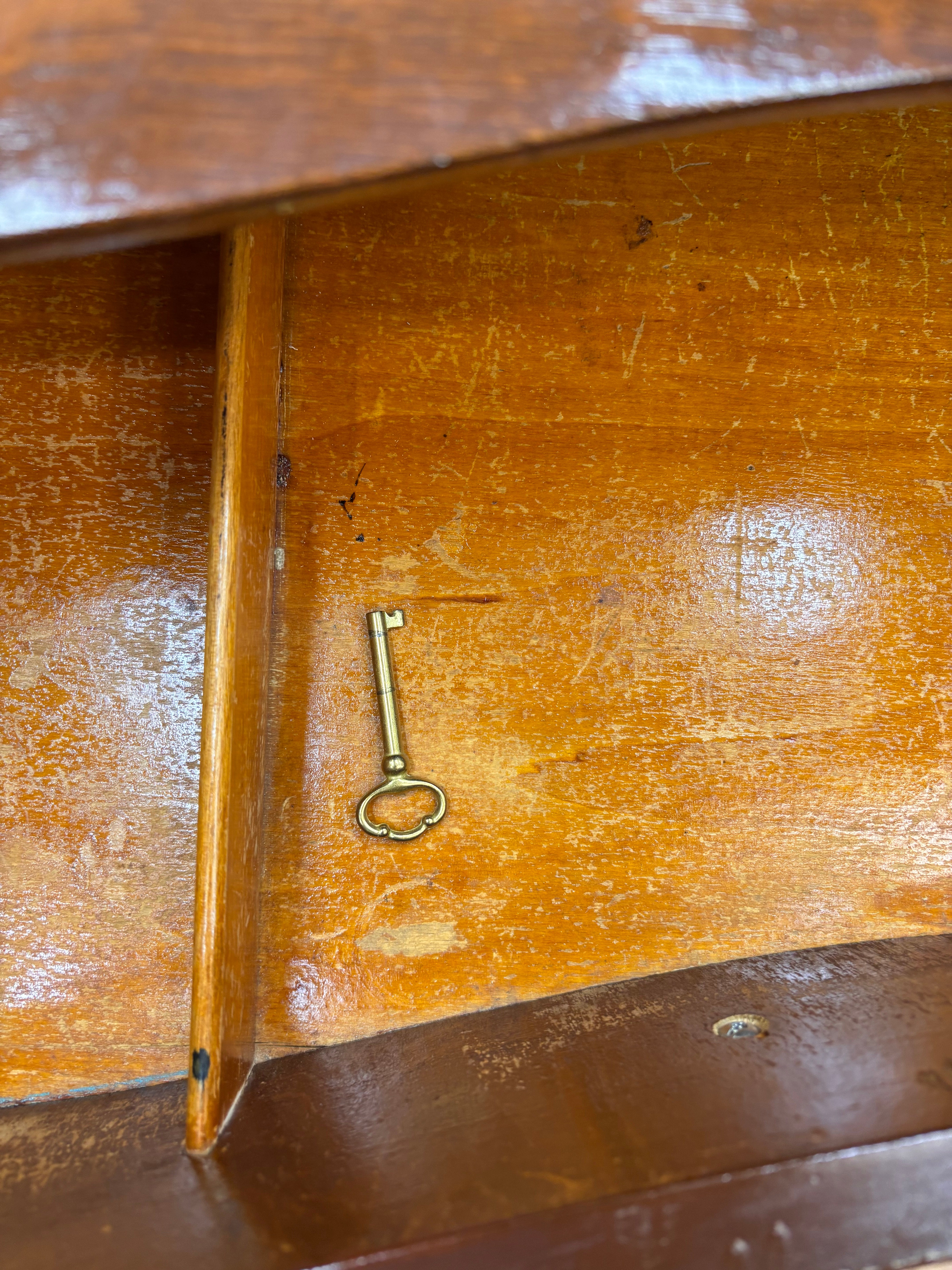 Wood 3 Drawer Dresser
