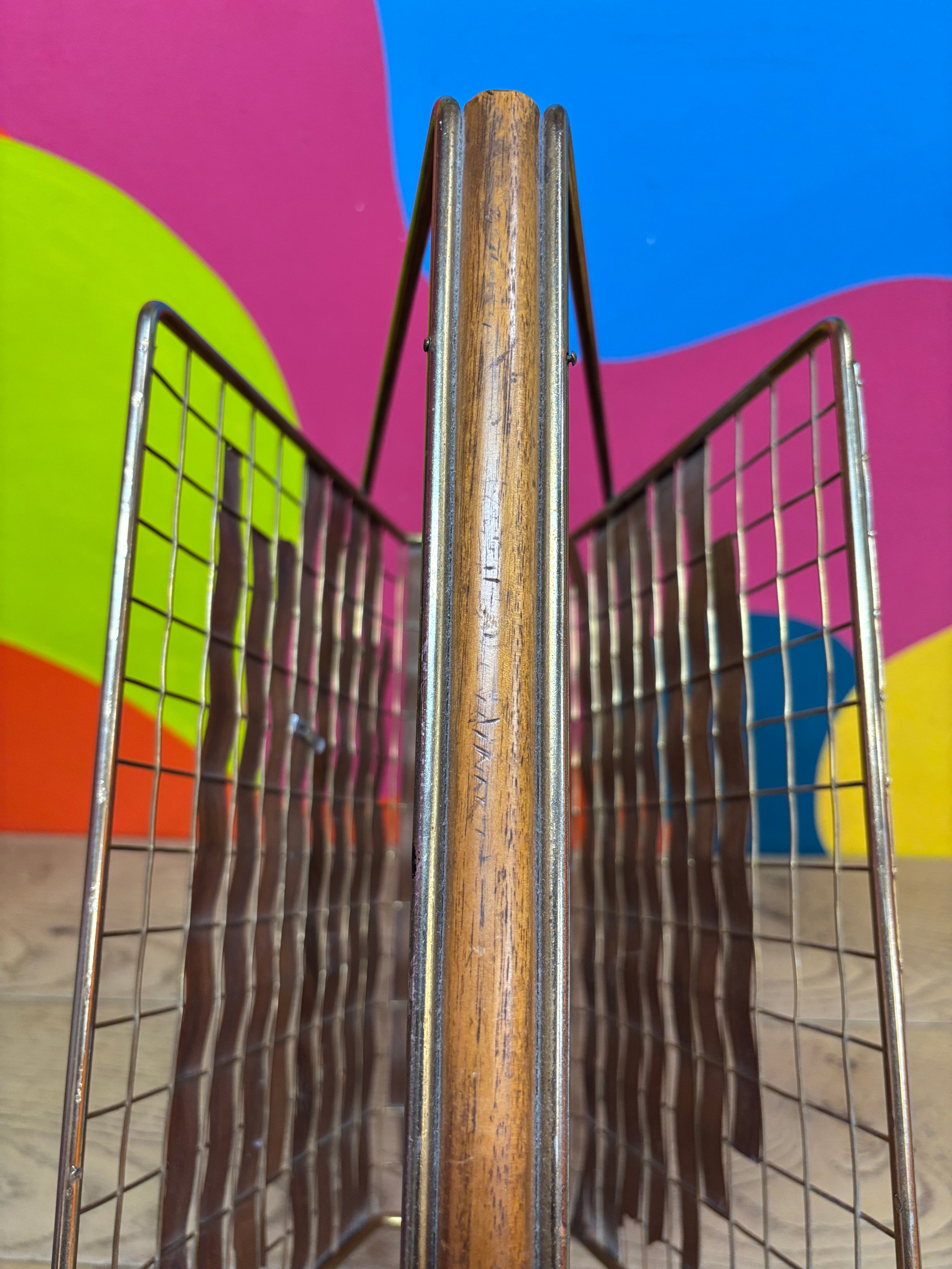 Metal Magazine Rack