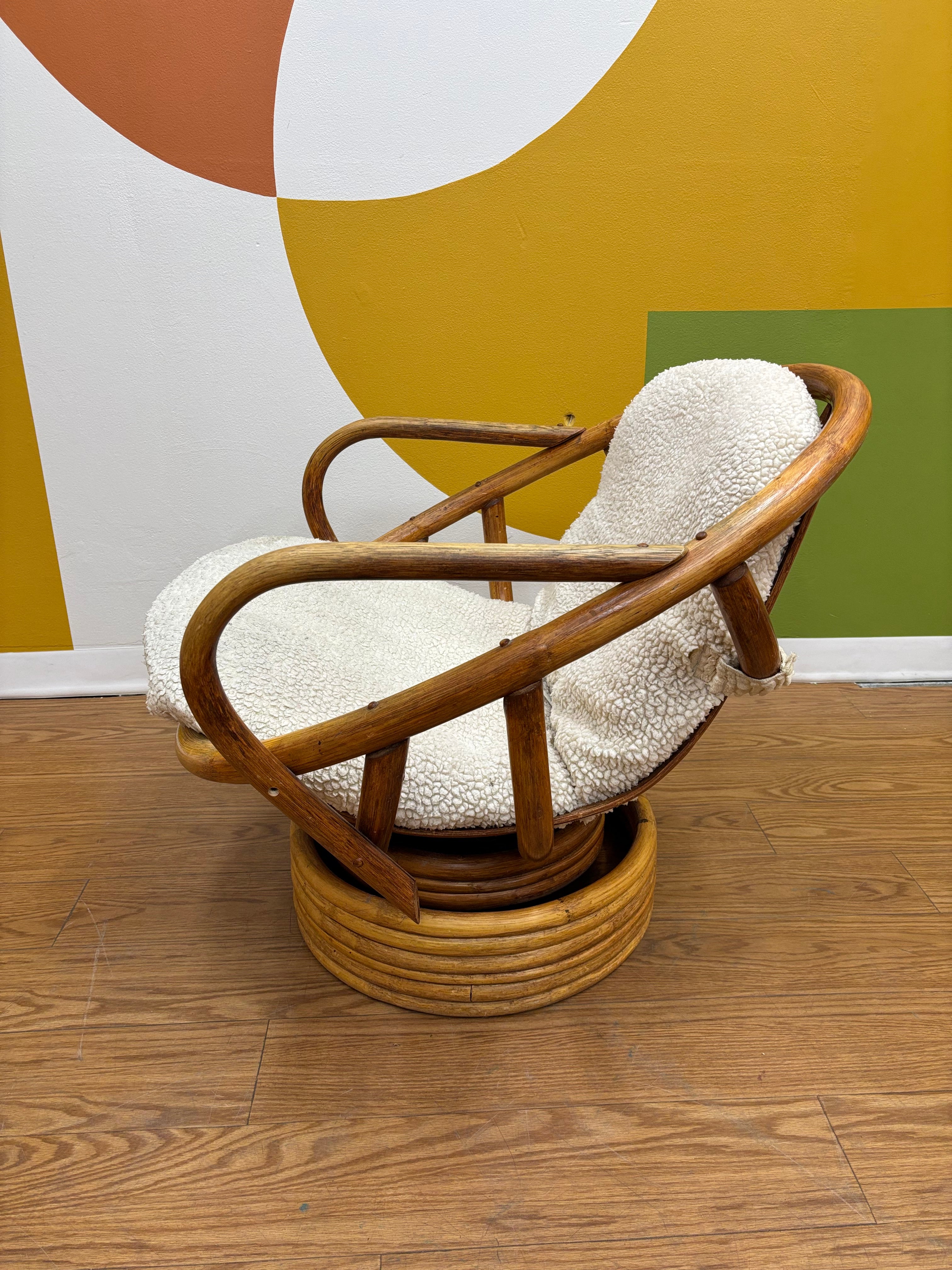 Egg Swivel Chair