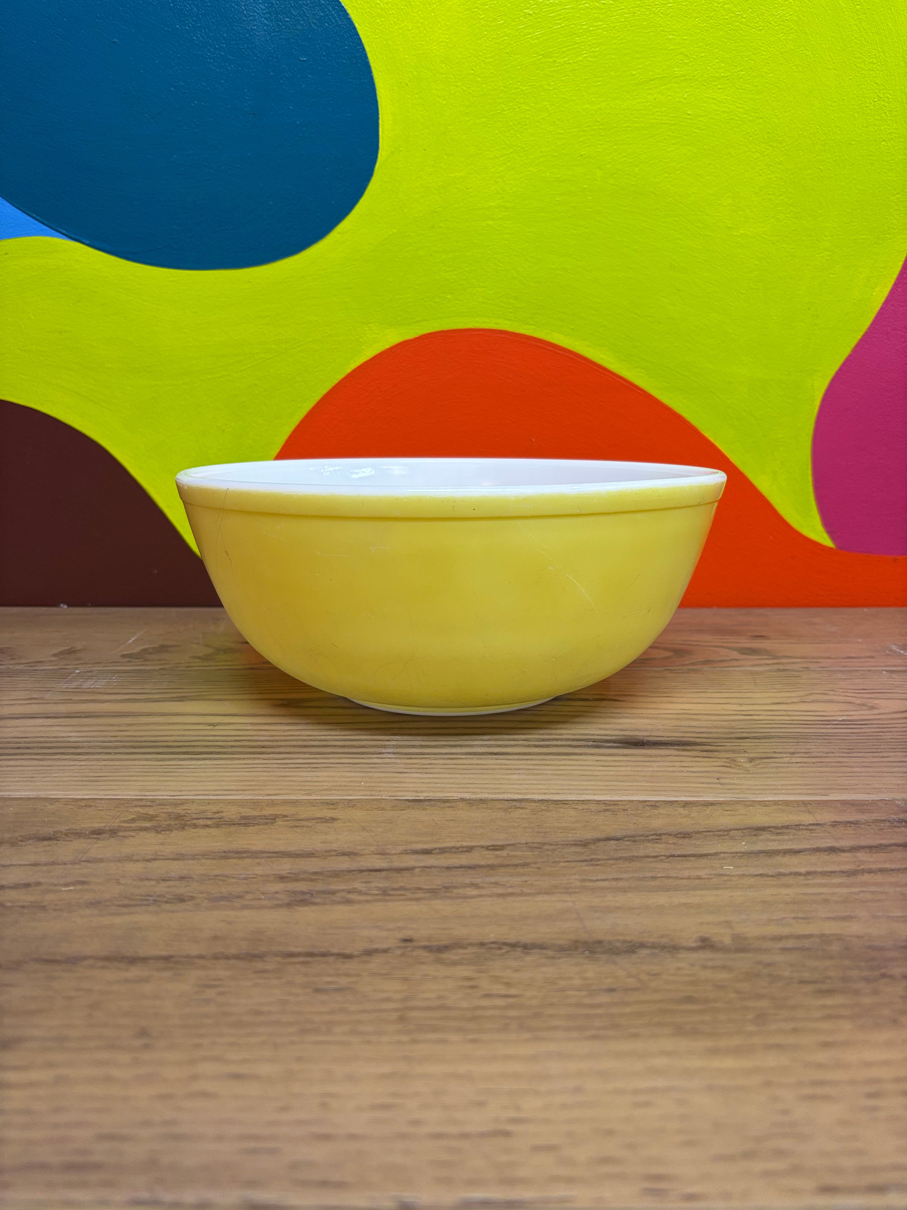 Yellow Pyrex Mixing bowl #404