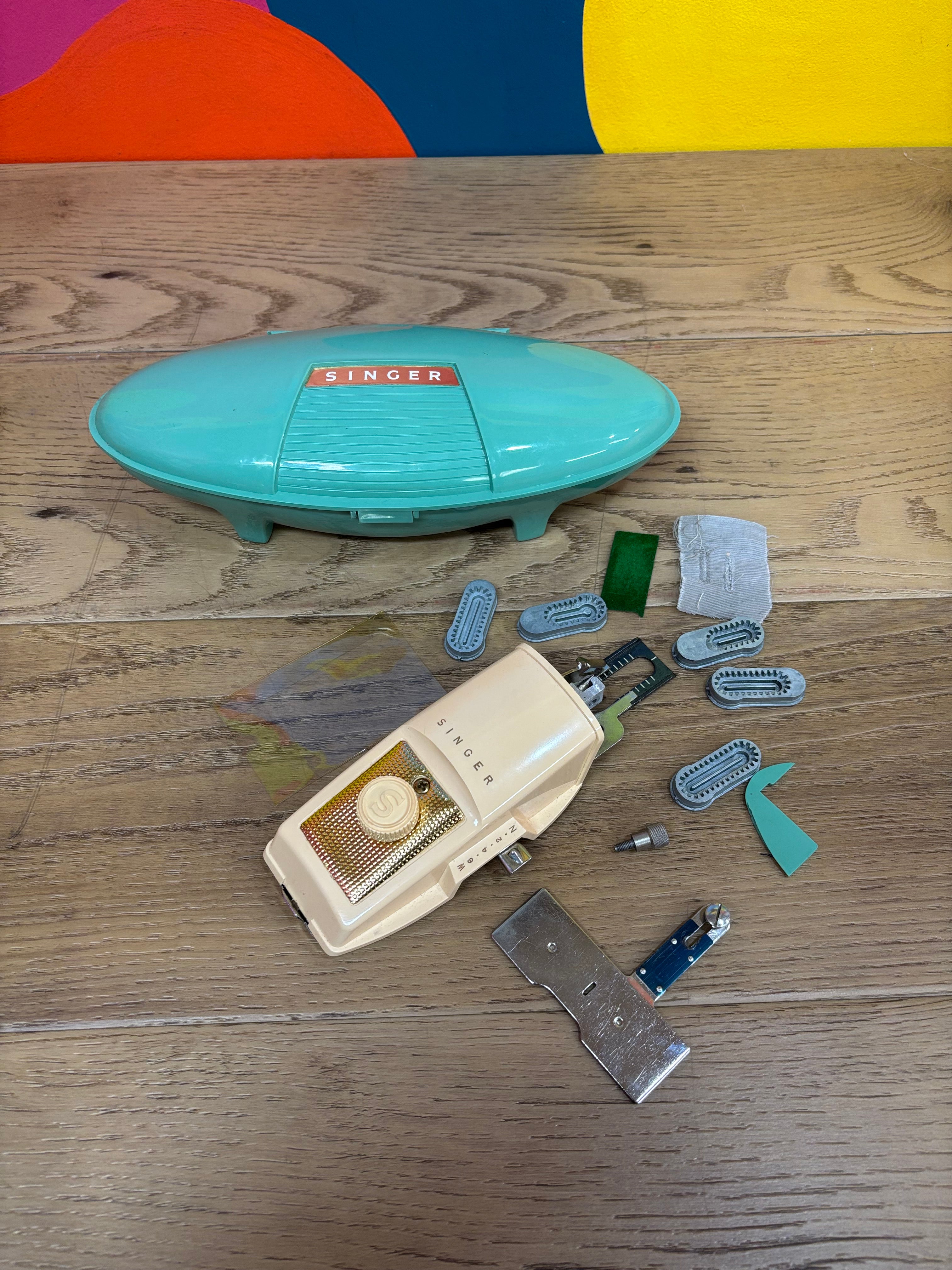Singer Buttonholer in Case
