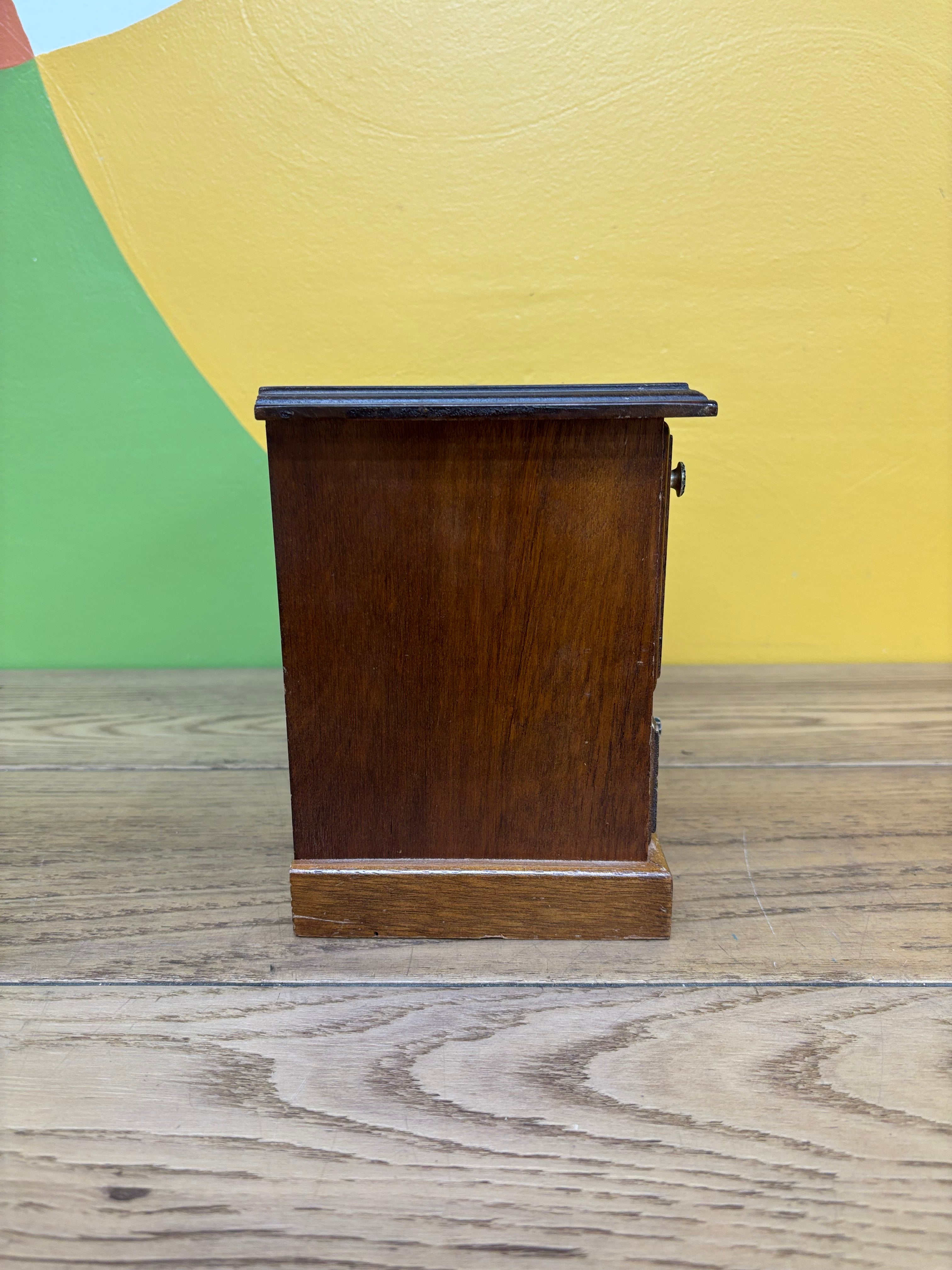 Wood Musical Jewlery Box