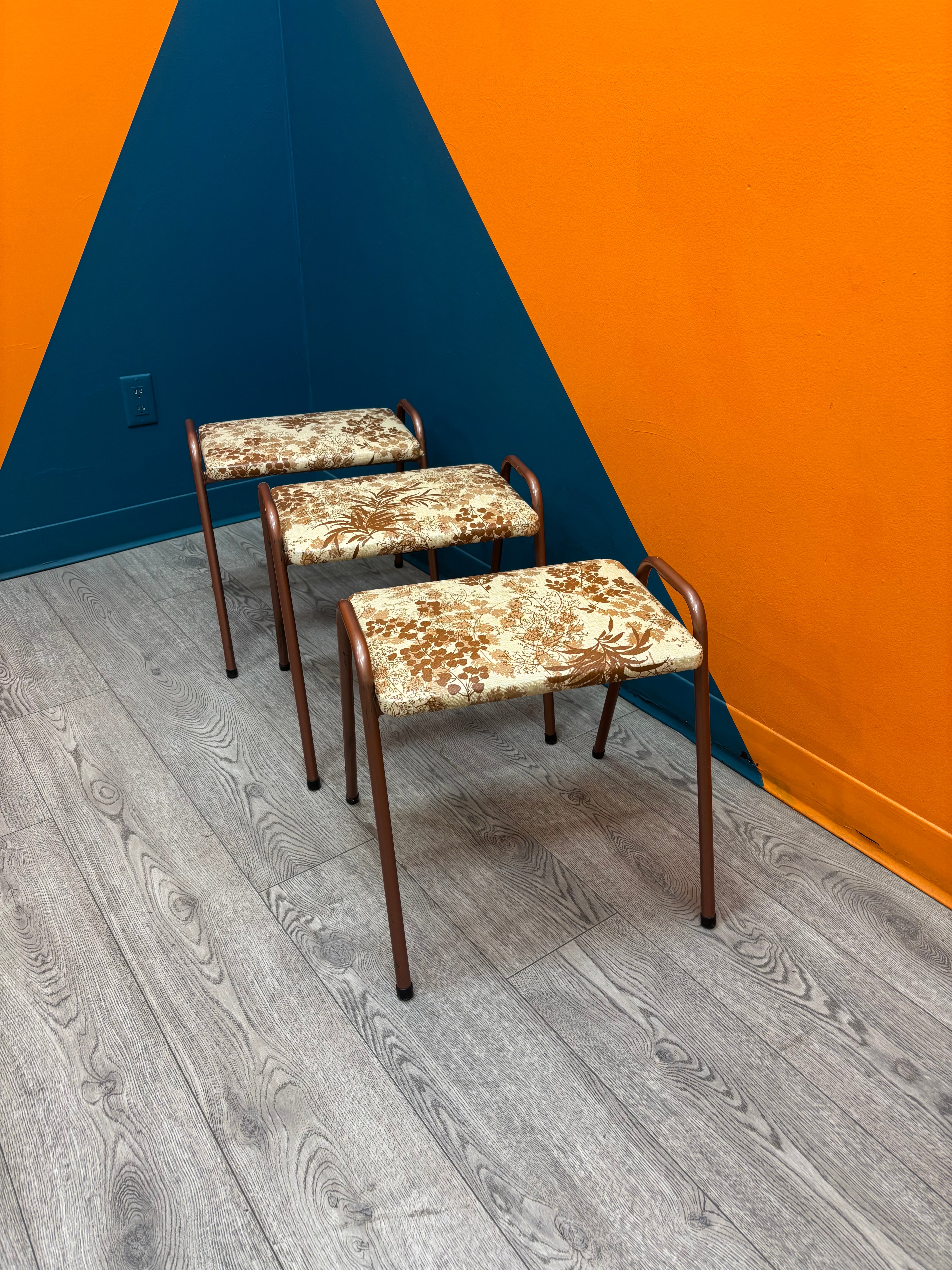 Stacking Leaf-Patterned Vinyl Stools (Set of 3)
