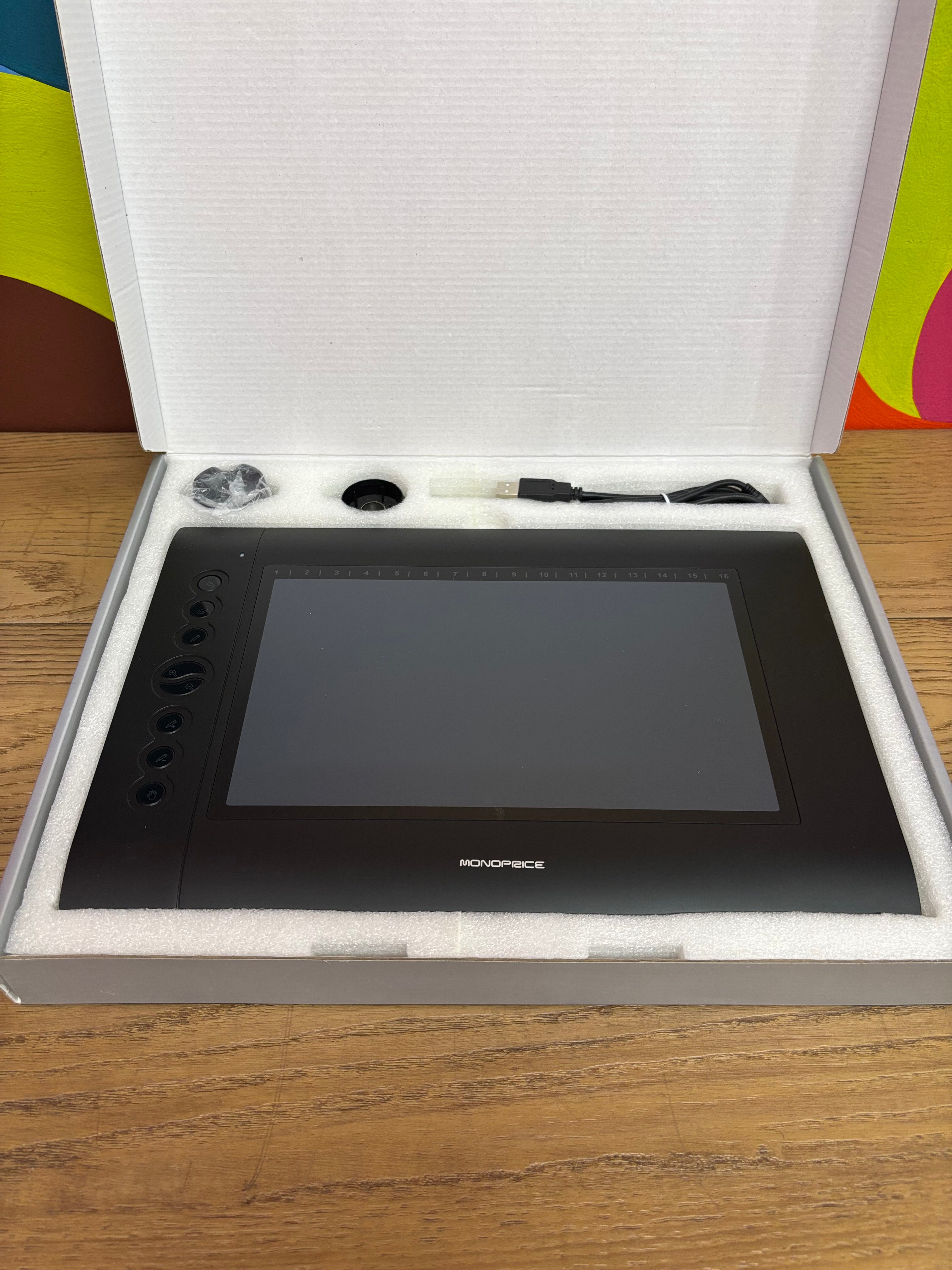 Monoprice 10 x 6.25-Inch Graphic Drawing Tablet