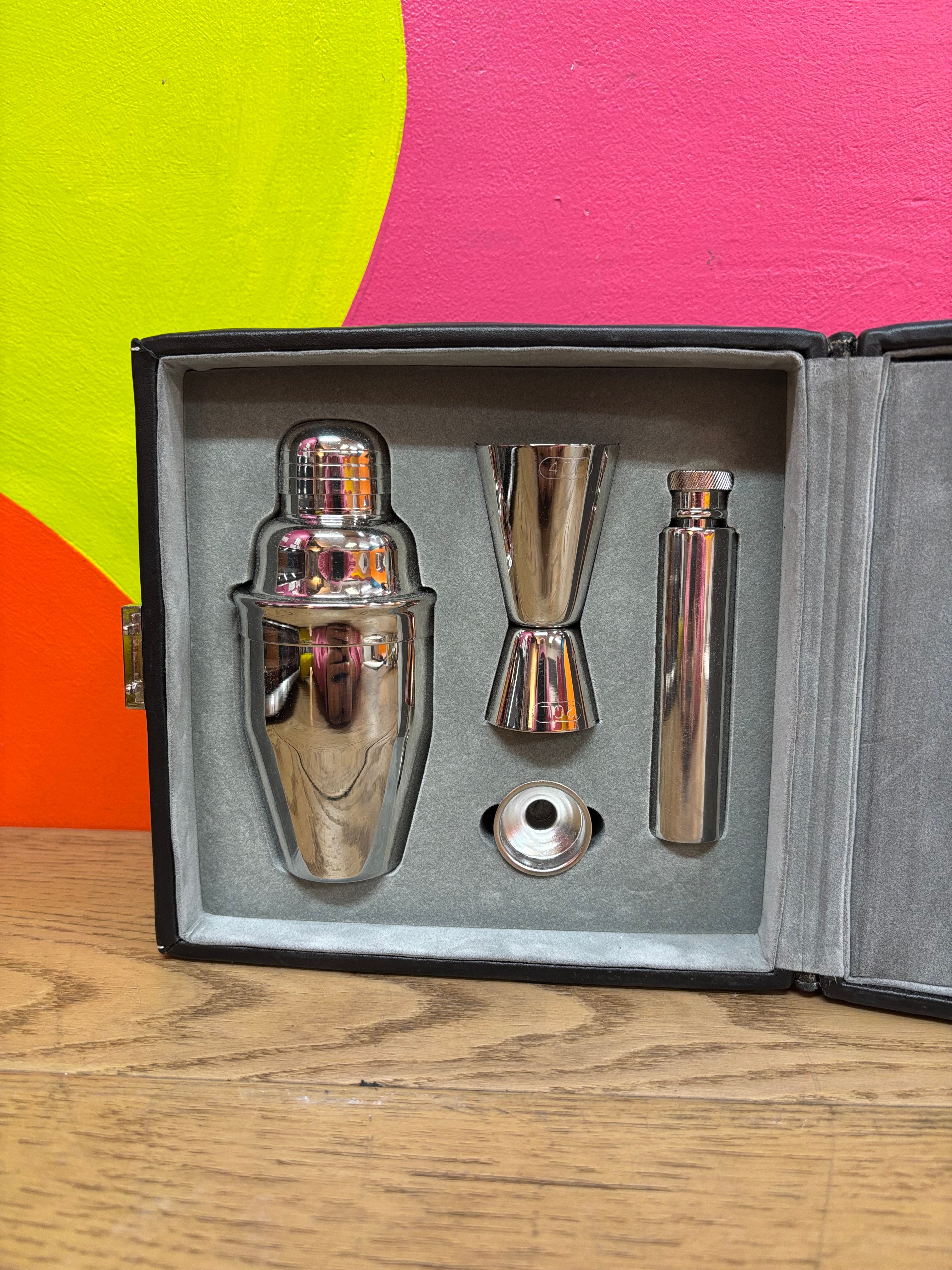 Traveling Cocktail Set