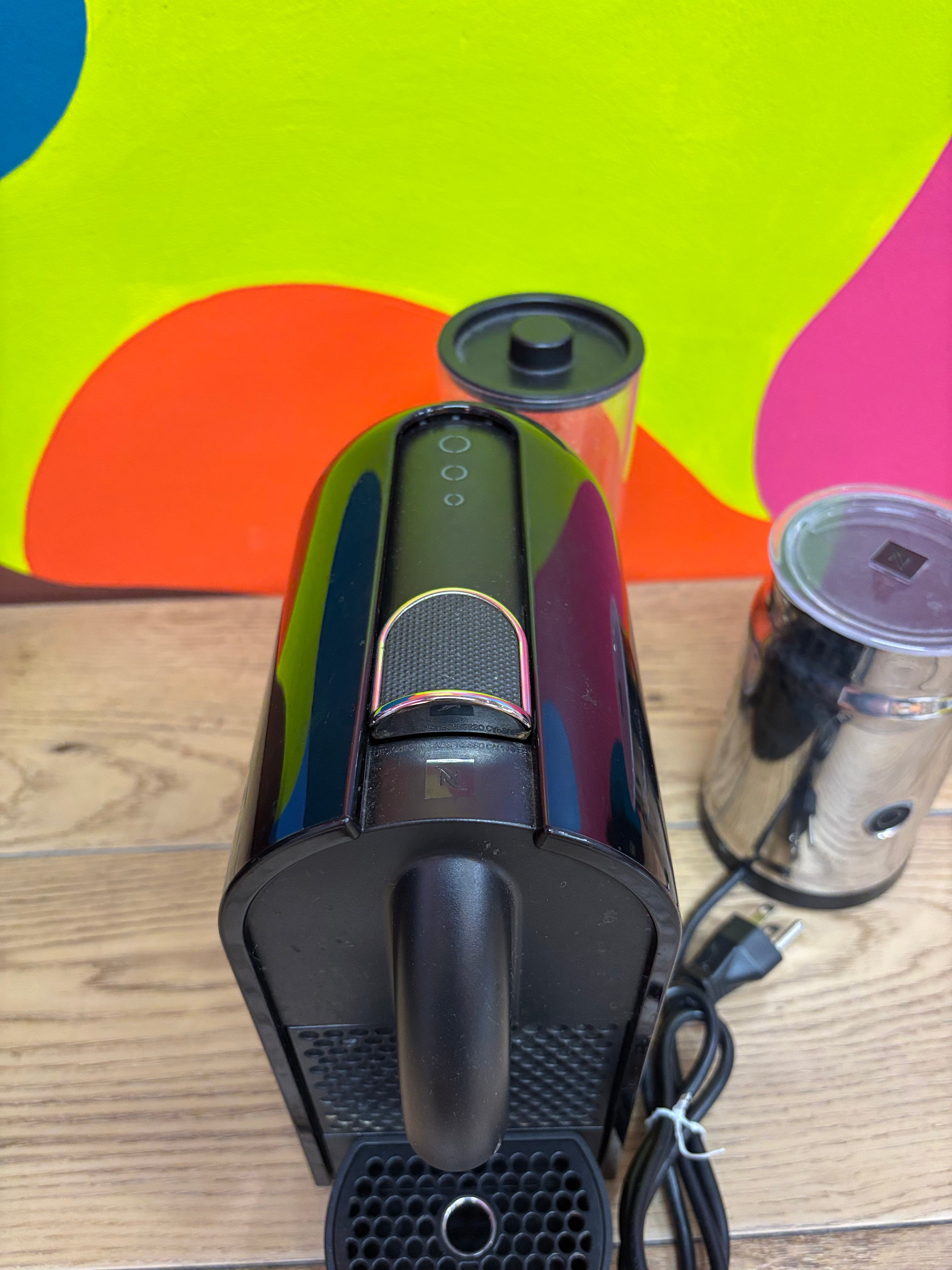 Nespresso Coffee Machine with Aeroccino