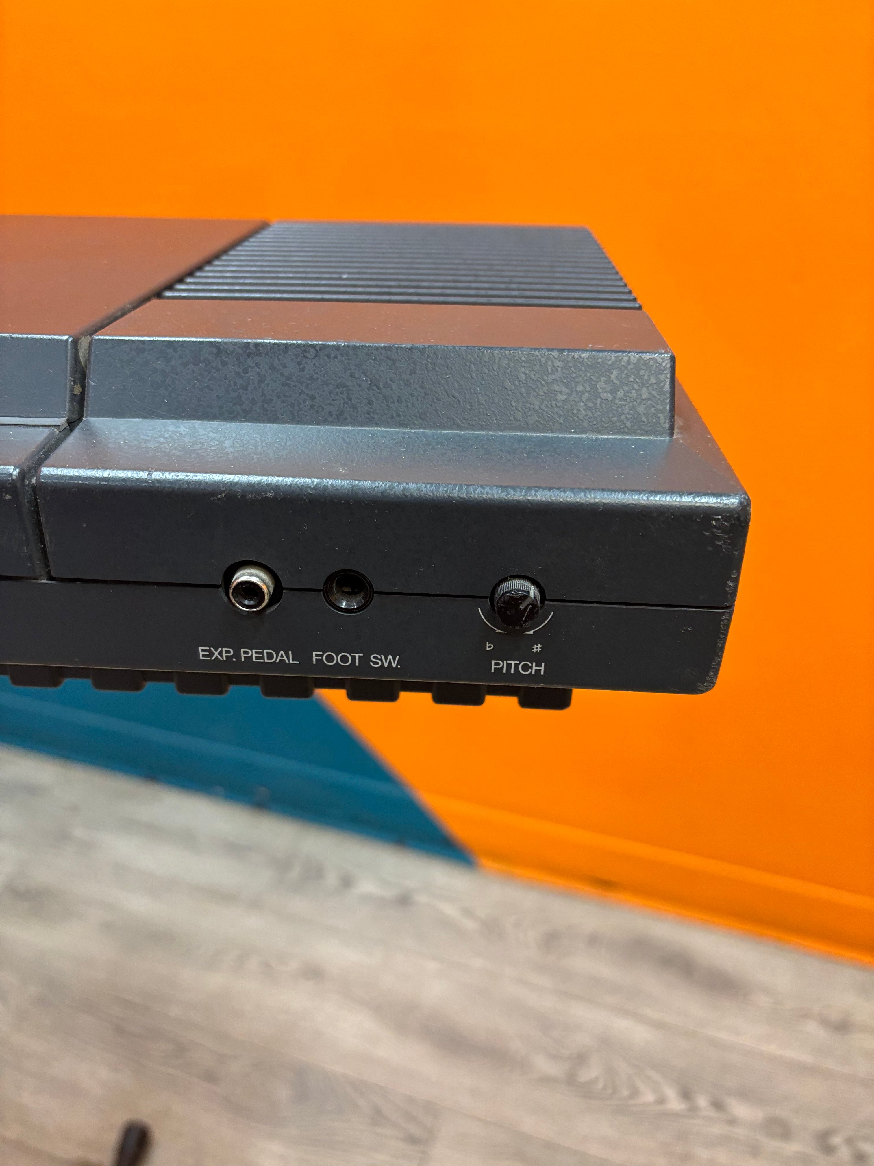 Yamaha PS-6100 Electronic Keyboard & Stand