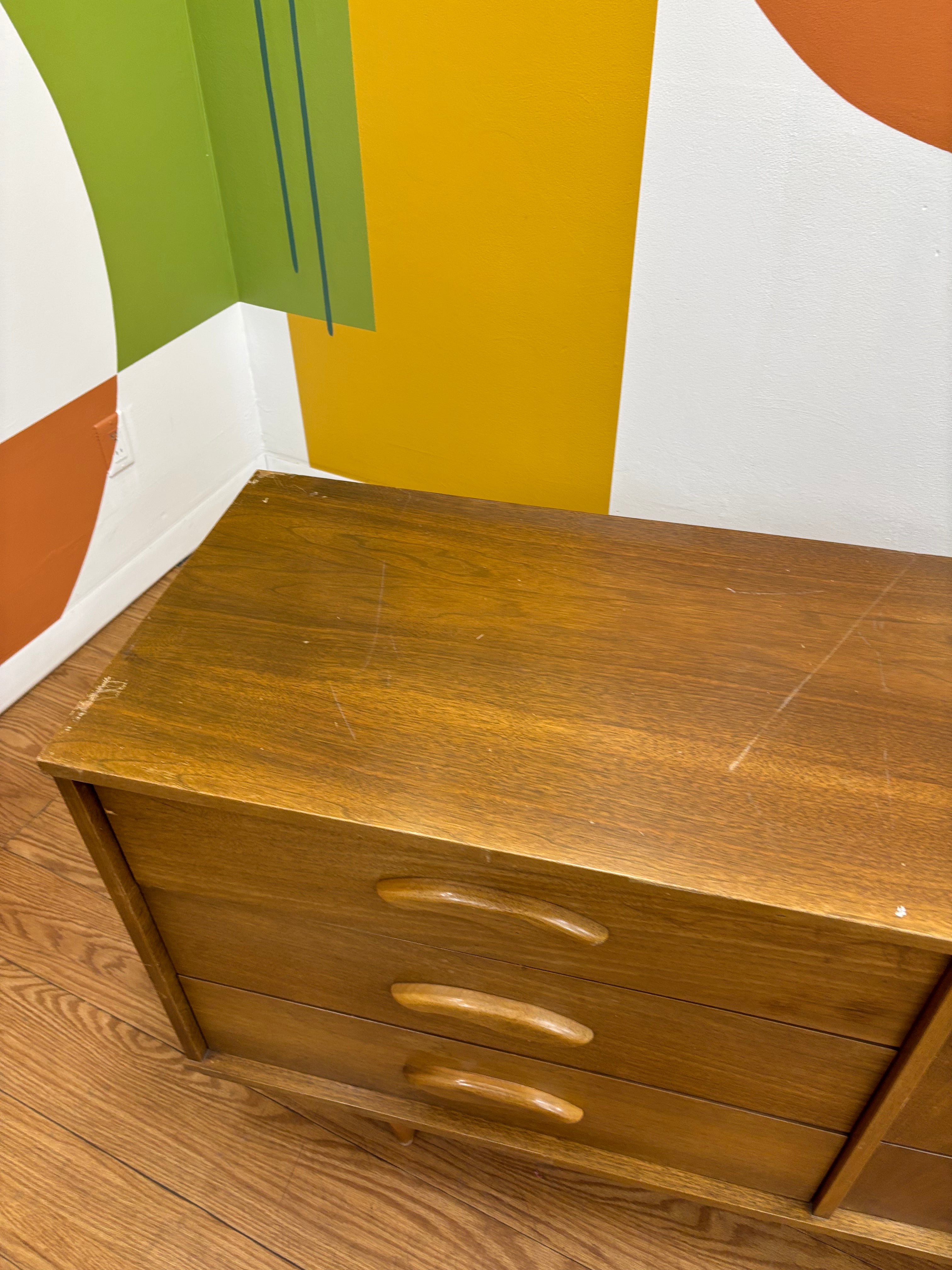 9 Drawer Dresser