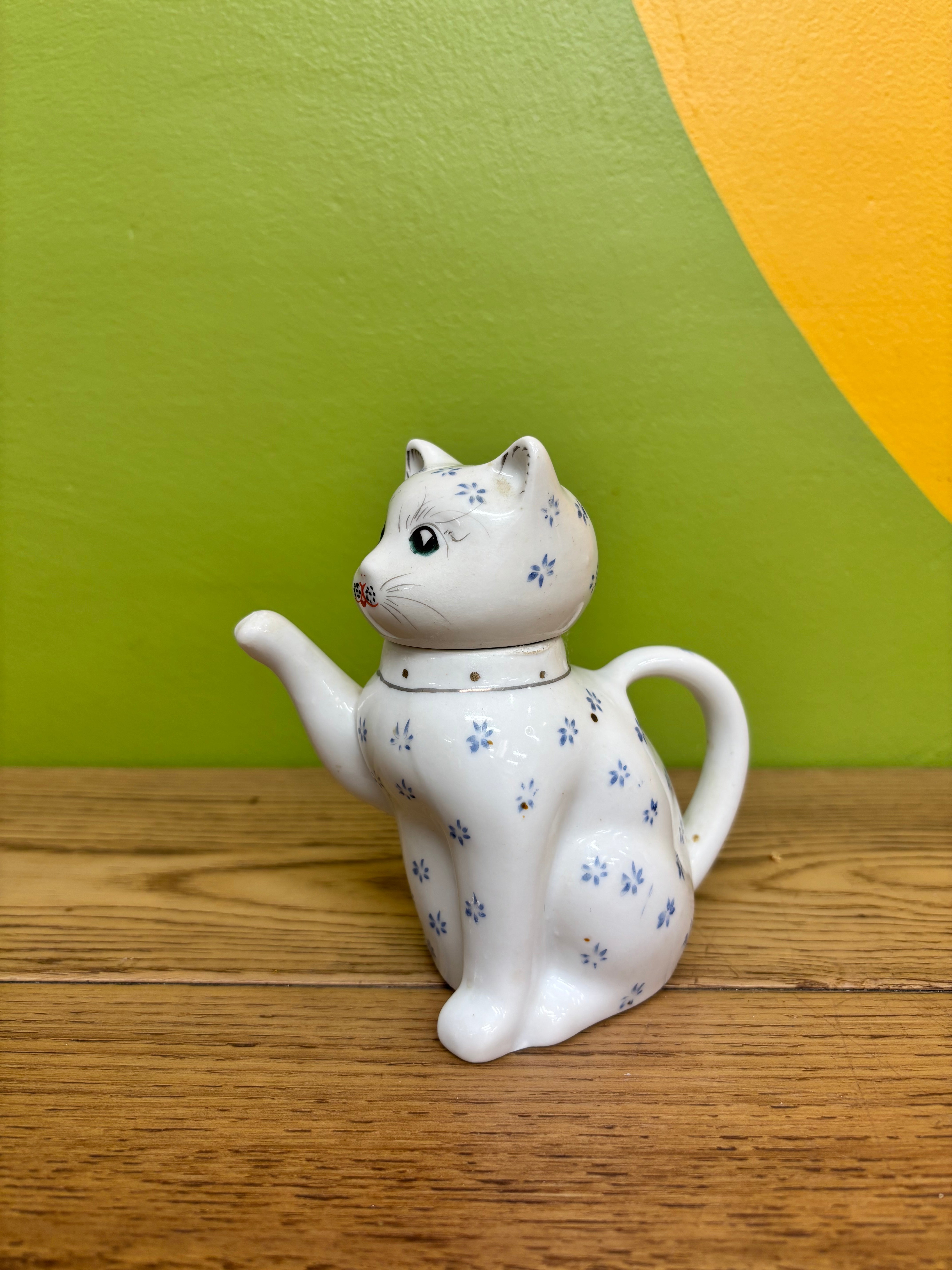 Cat Teapot