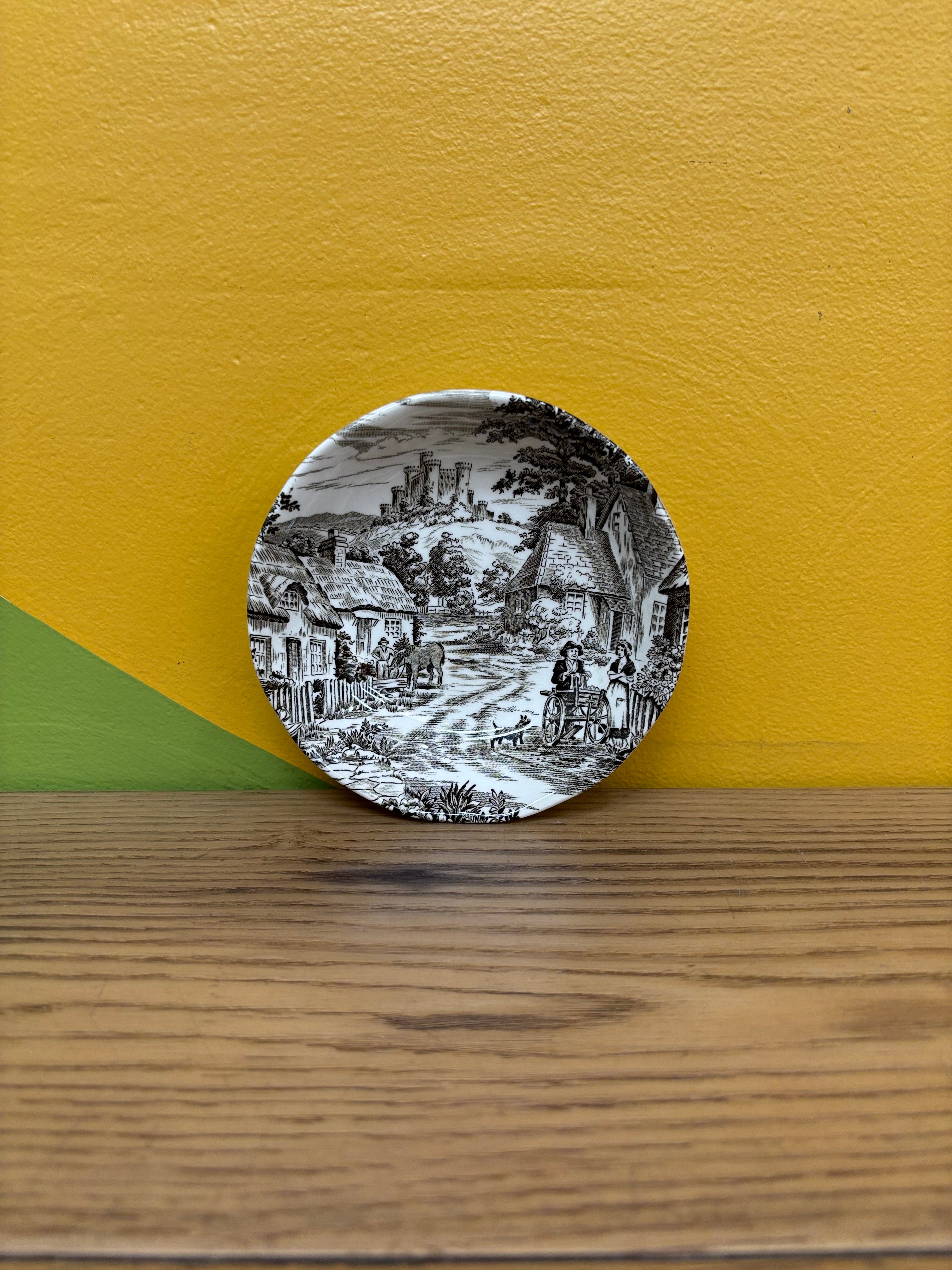 Enoch Wedgwood English Village Trinket Dish