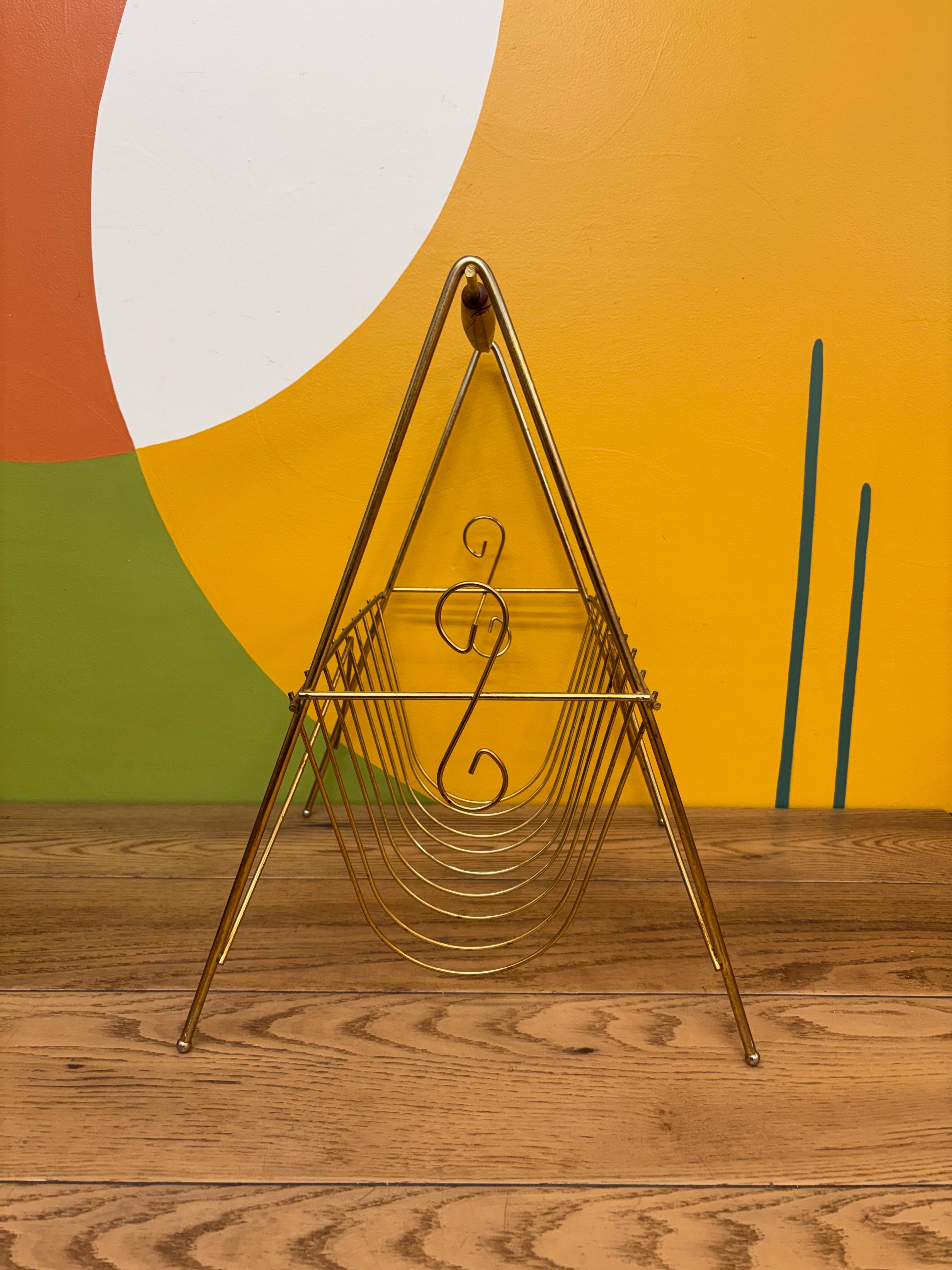 Metal Magazine Rack