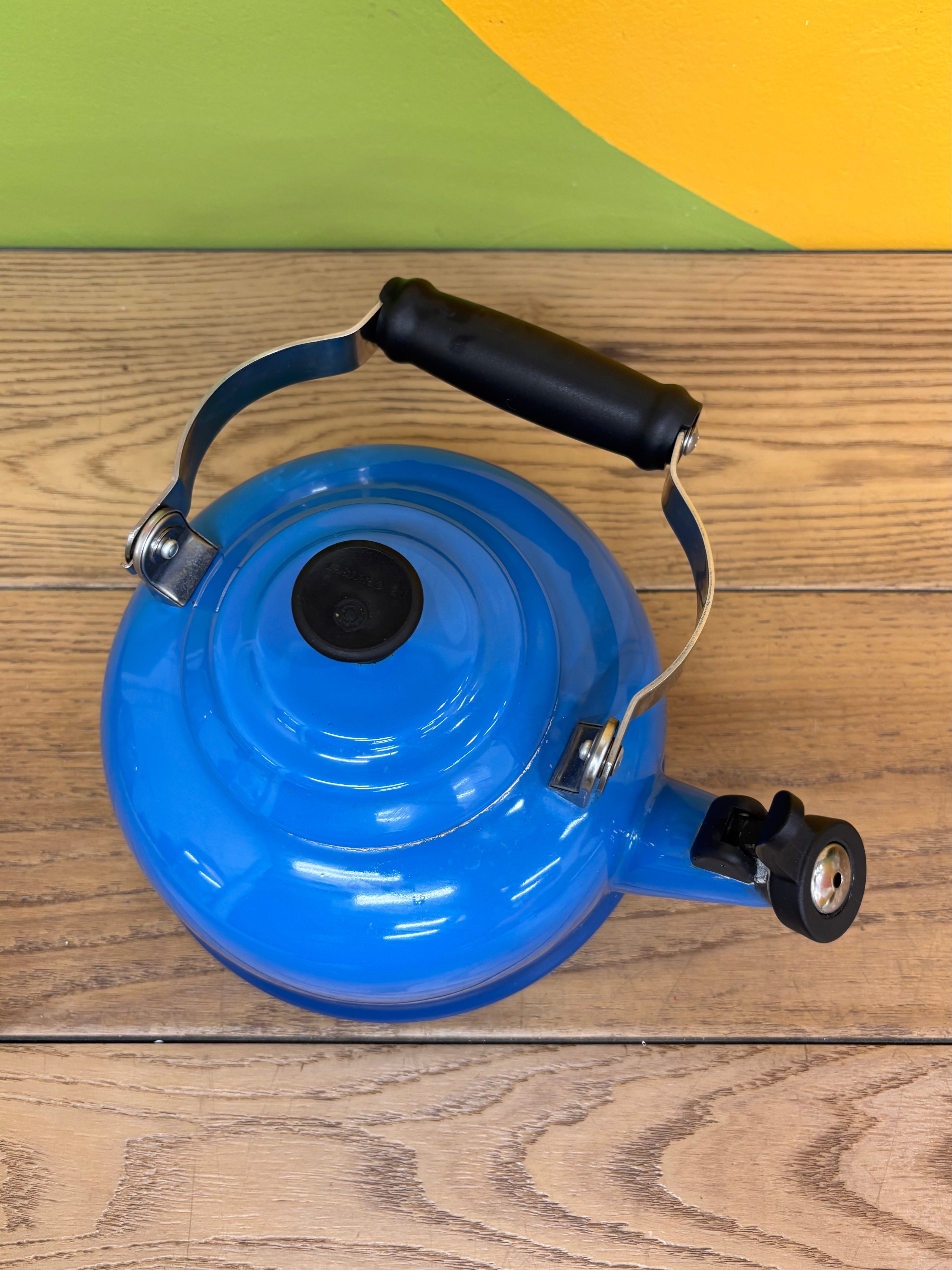 Le Creuset Classic Whistling Kettle