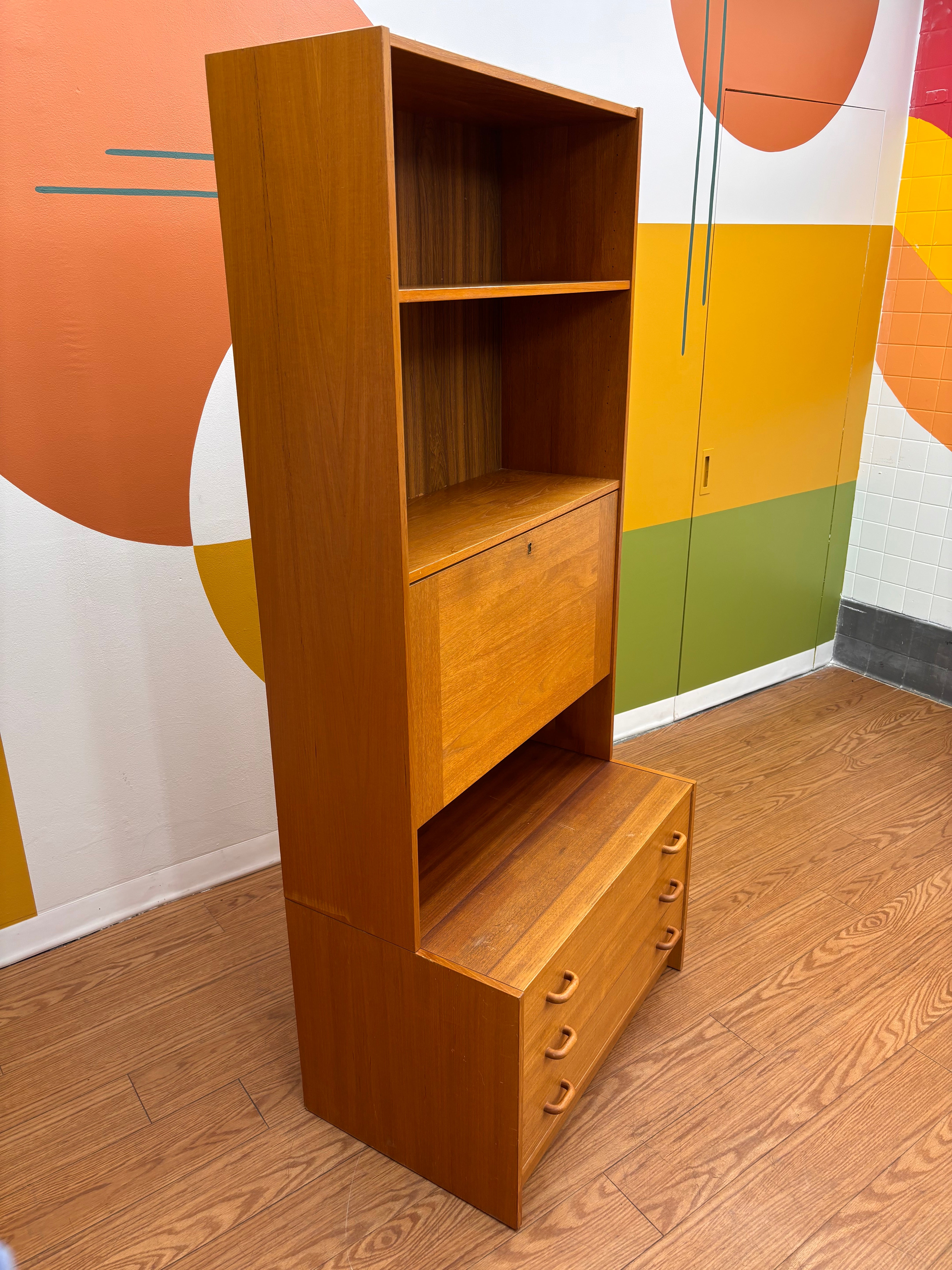 Danish Domino Mobler Wall Unit