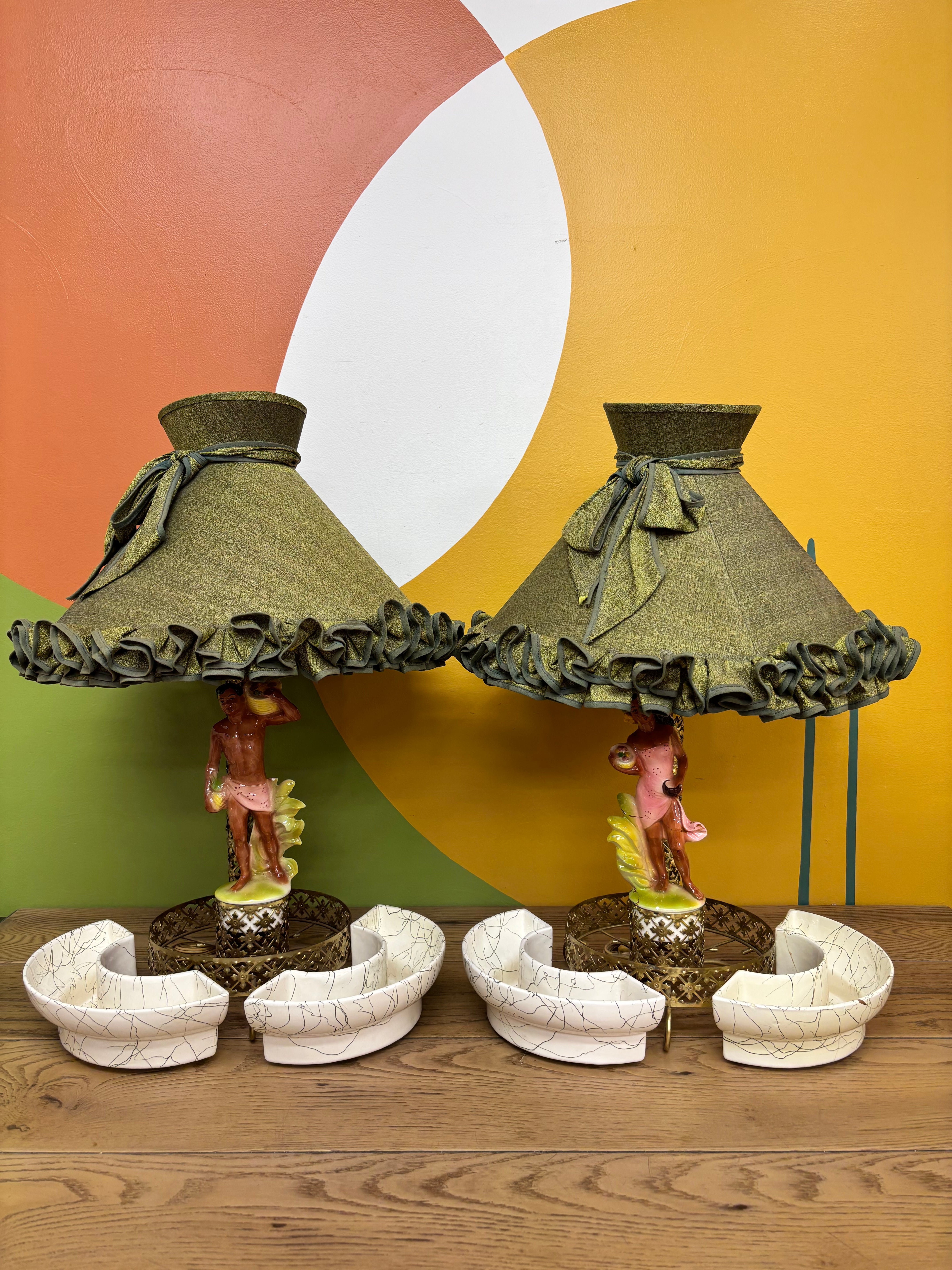 Set of 2 Hawaiian Themed Lamps