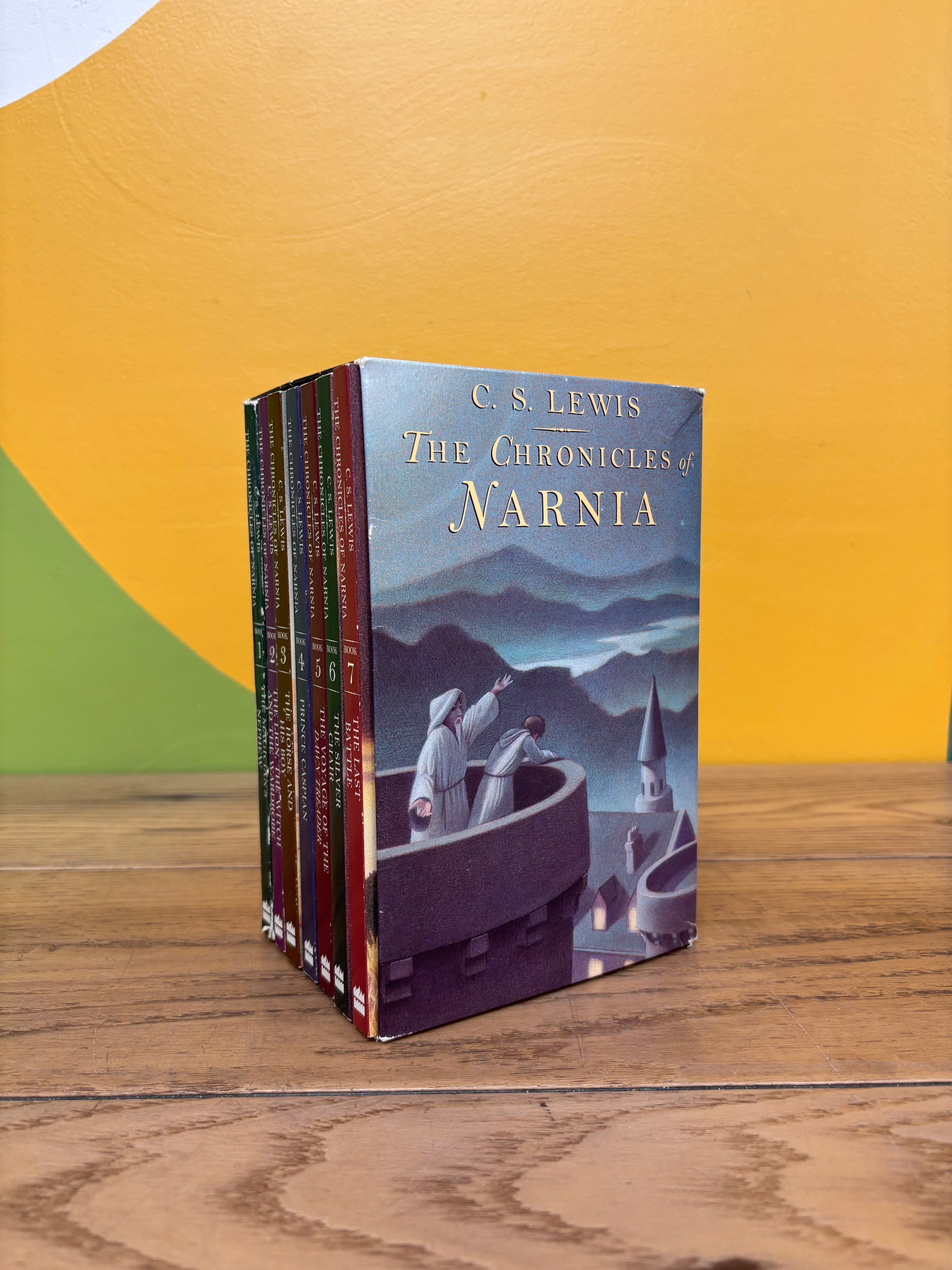 The Chronicles of Narnia Paperback Box Set 1994