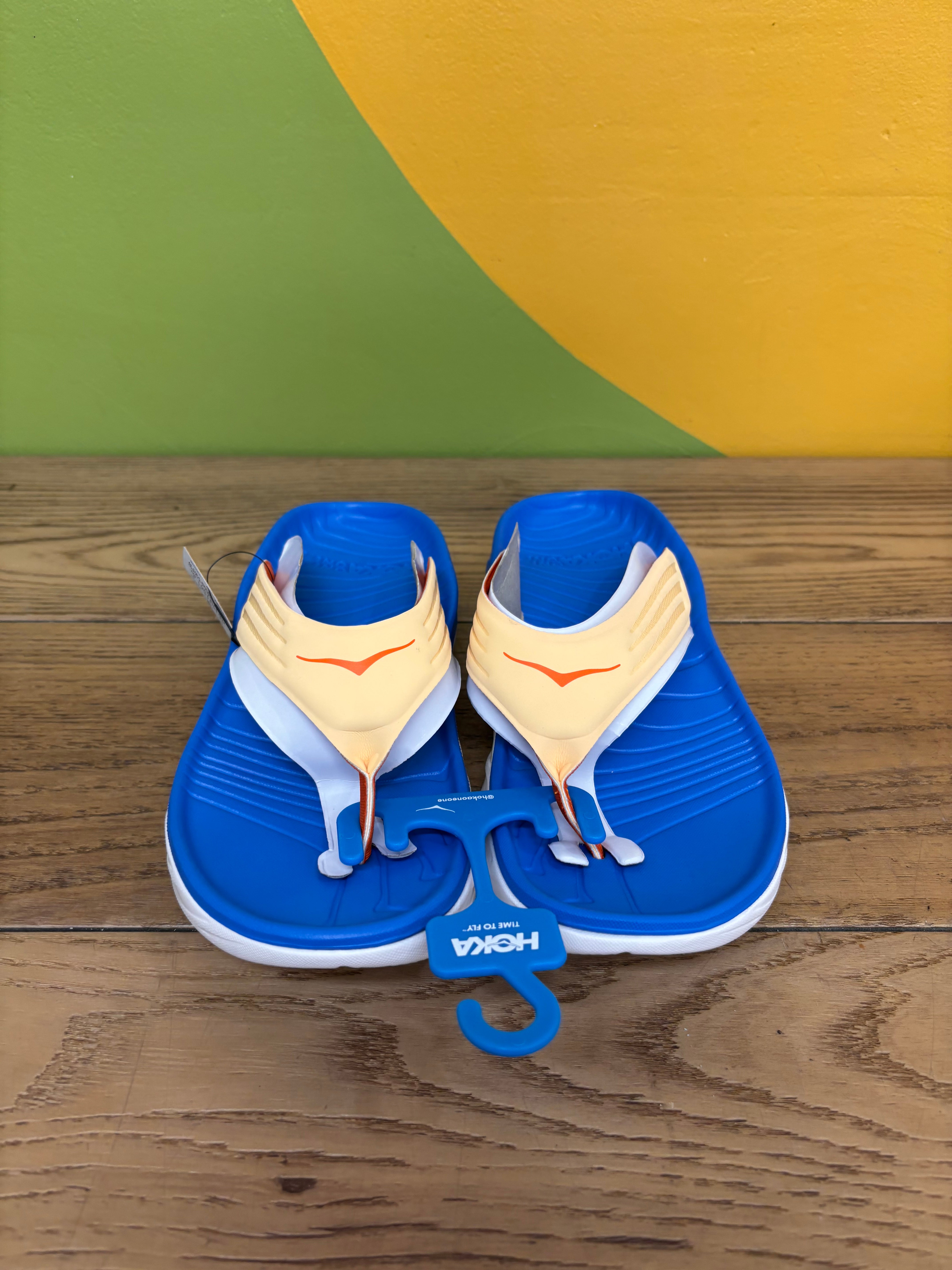 HOKA Ora Recovery Flip Flop (Men Size 8) NEW