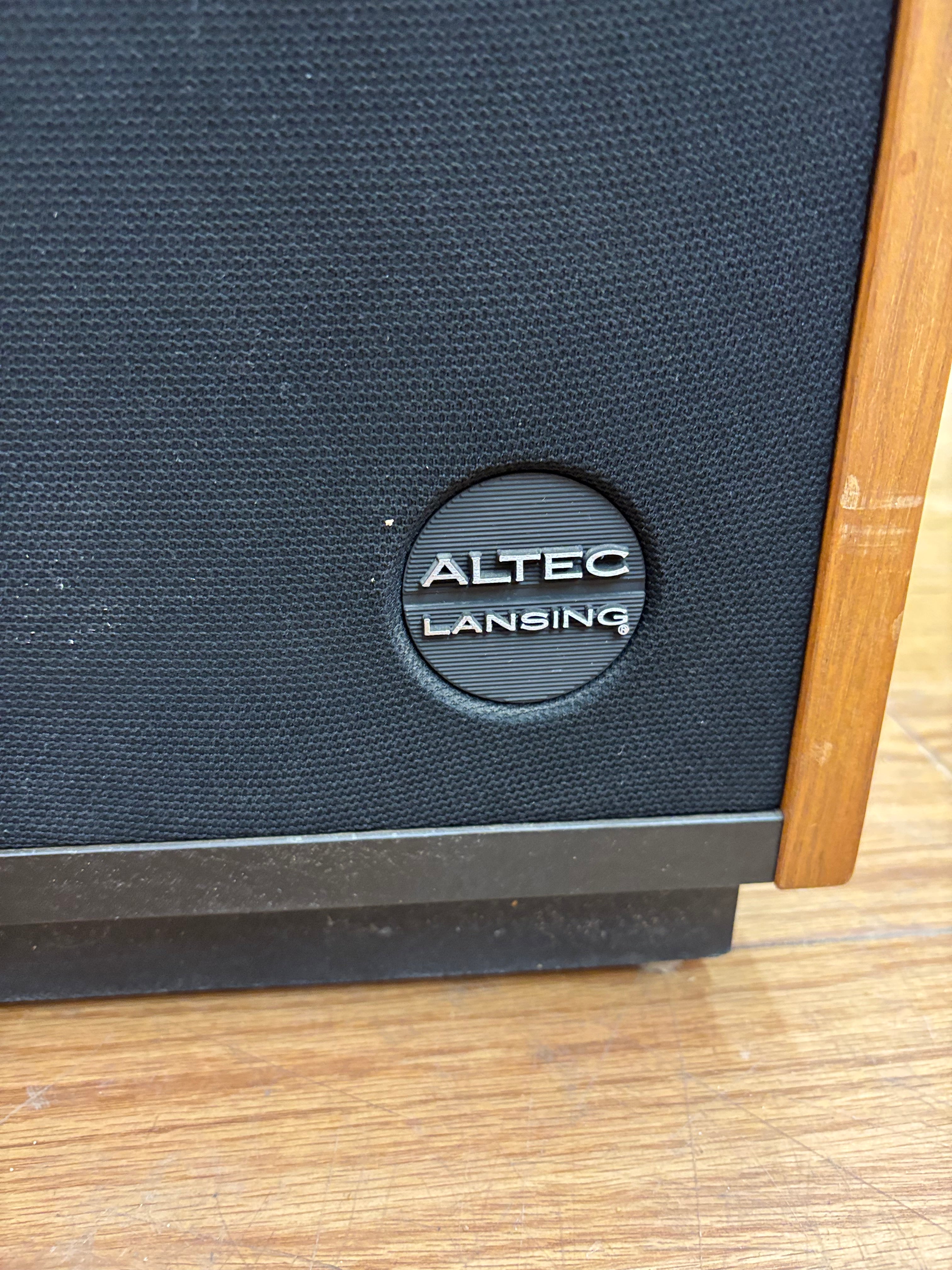 Altec Lansing Santana II Speaker (2 available)
