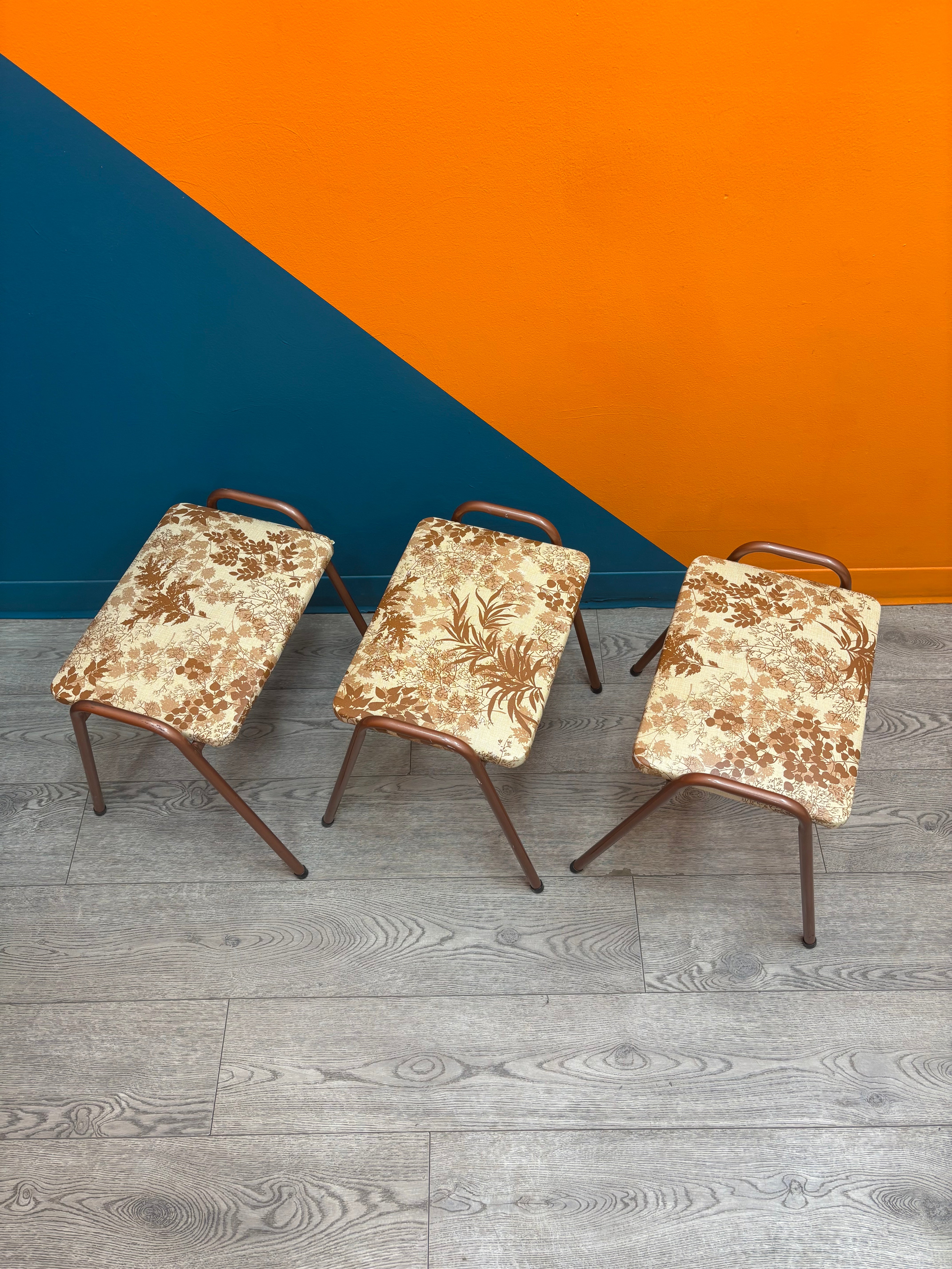 Stacking Leaf-Patterned Vinyl Stools (Set of 3)