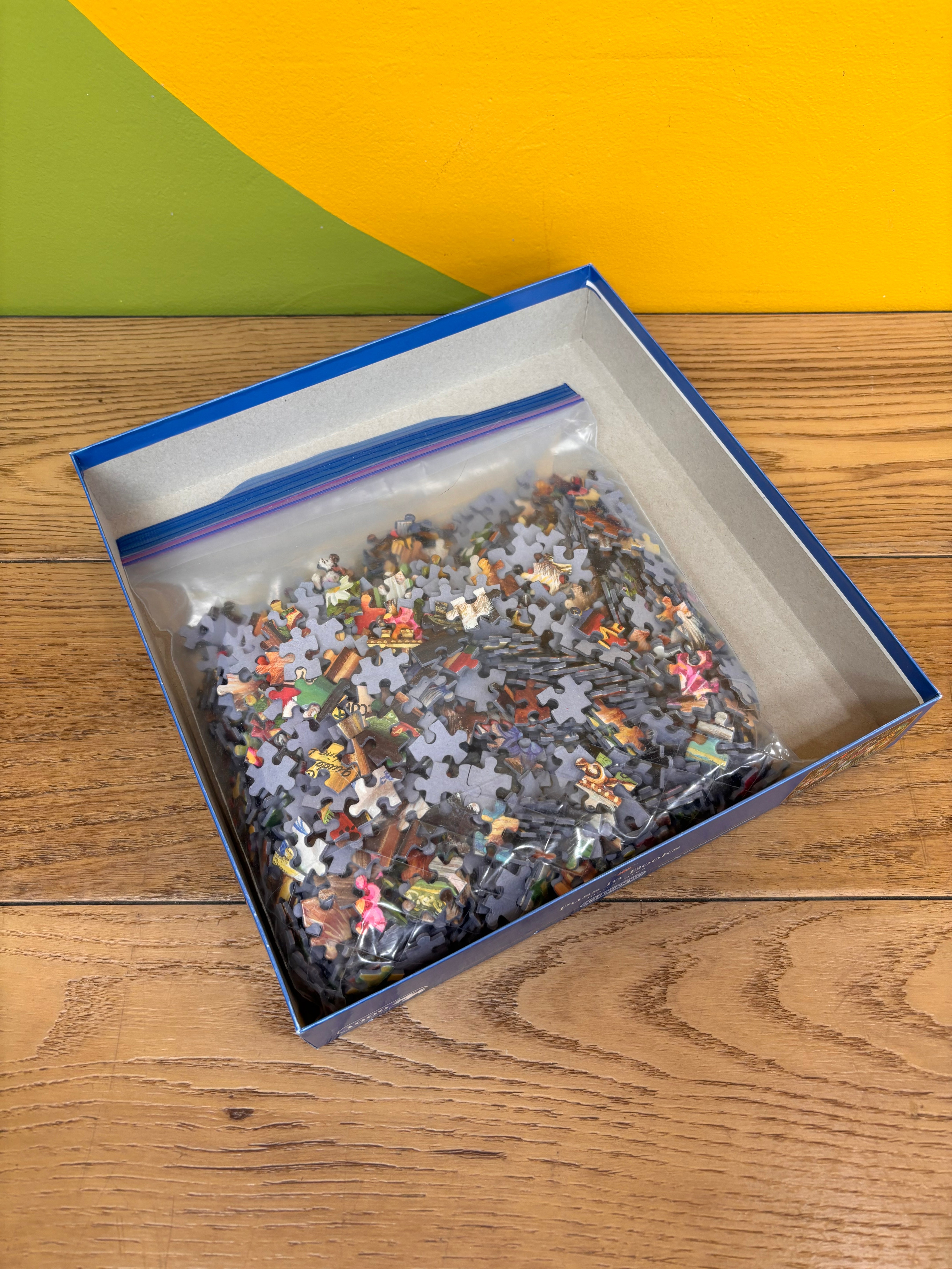 1000 Piece Puss in Books Puzzle