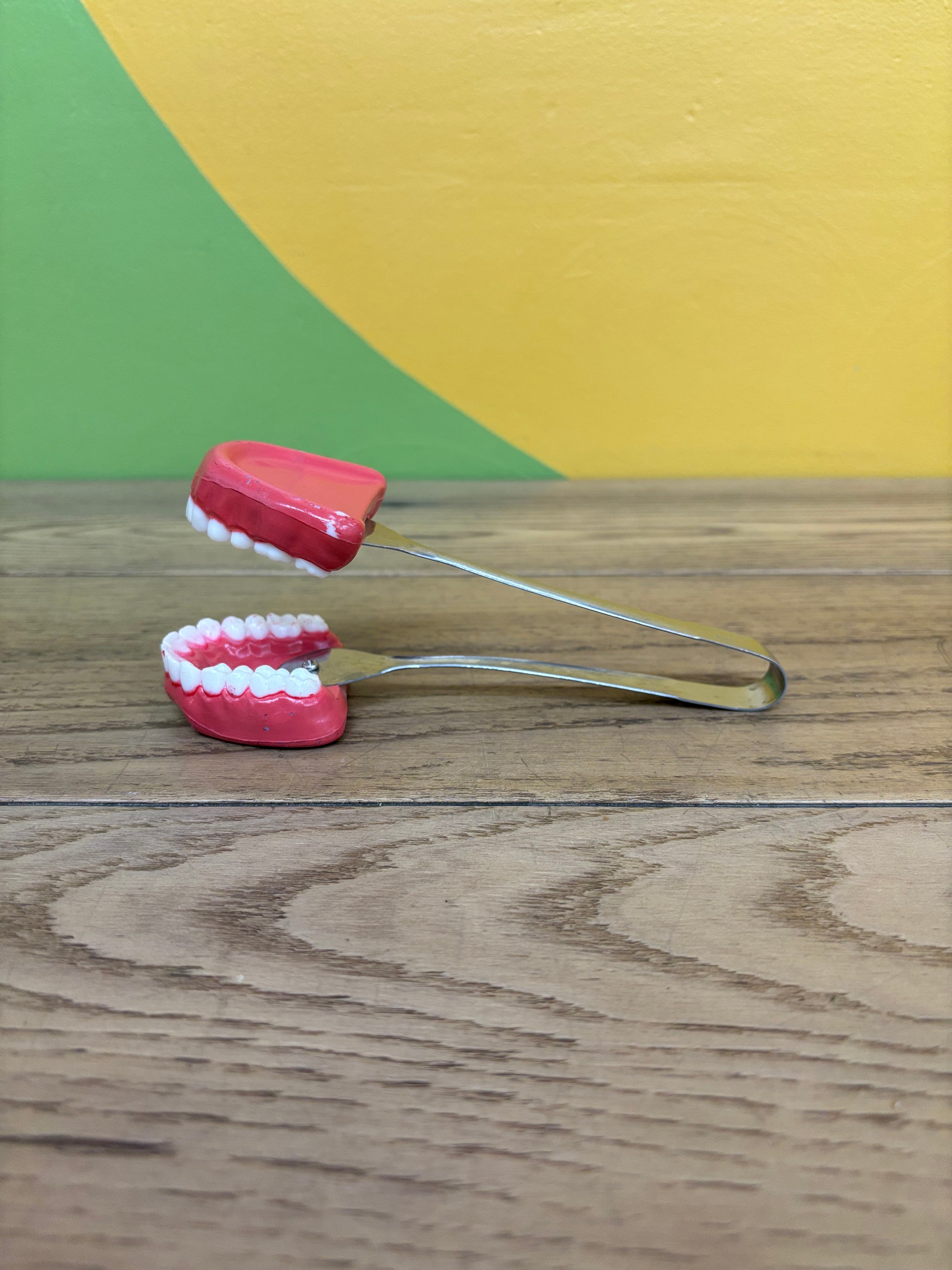 Teeth Tongs