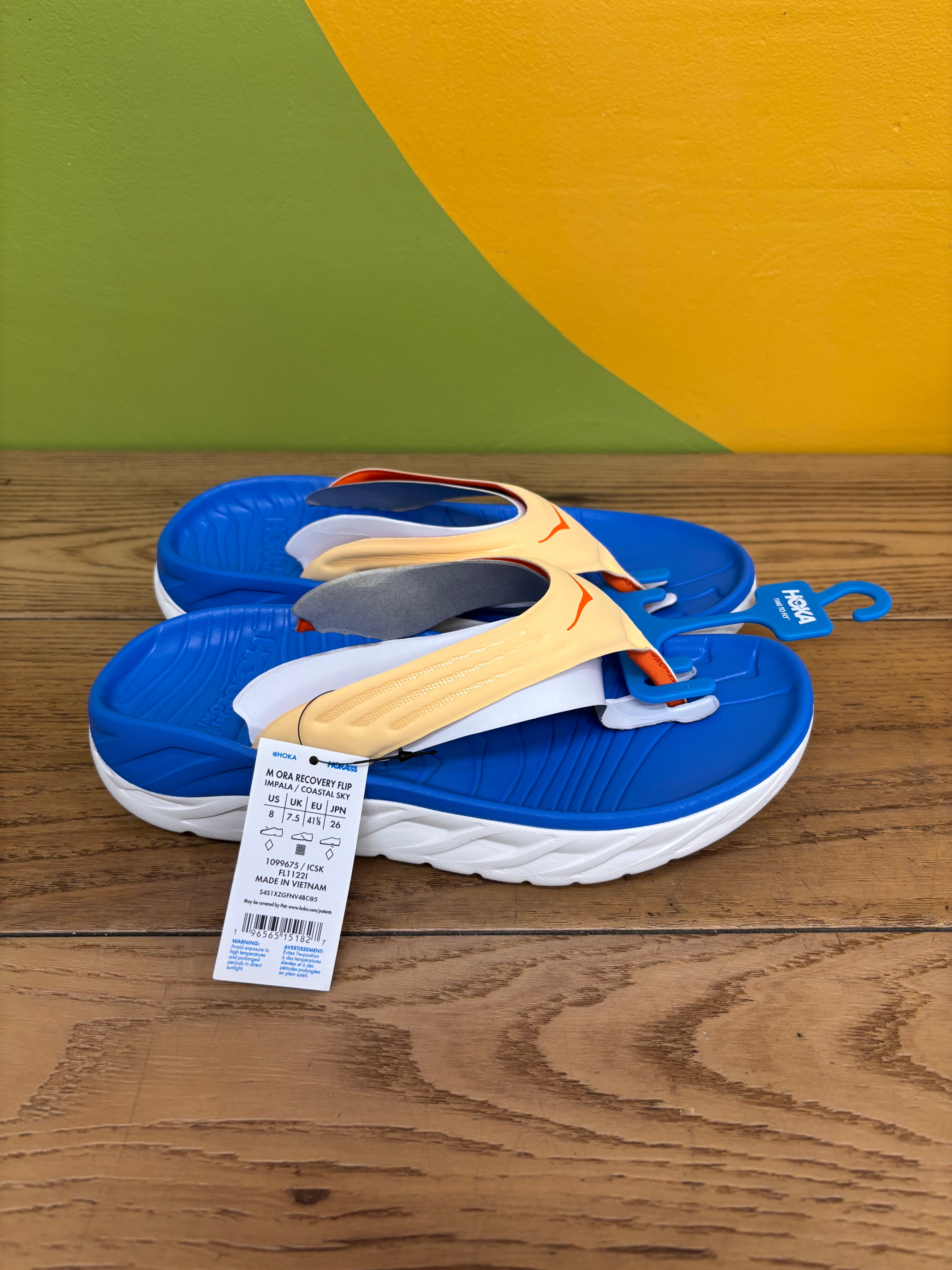 HOKA Ora Recovery Flip Flop (Men Size 8) NEW