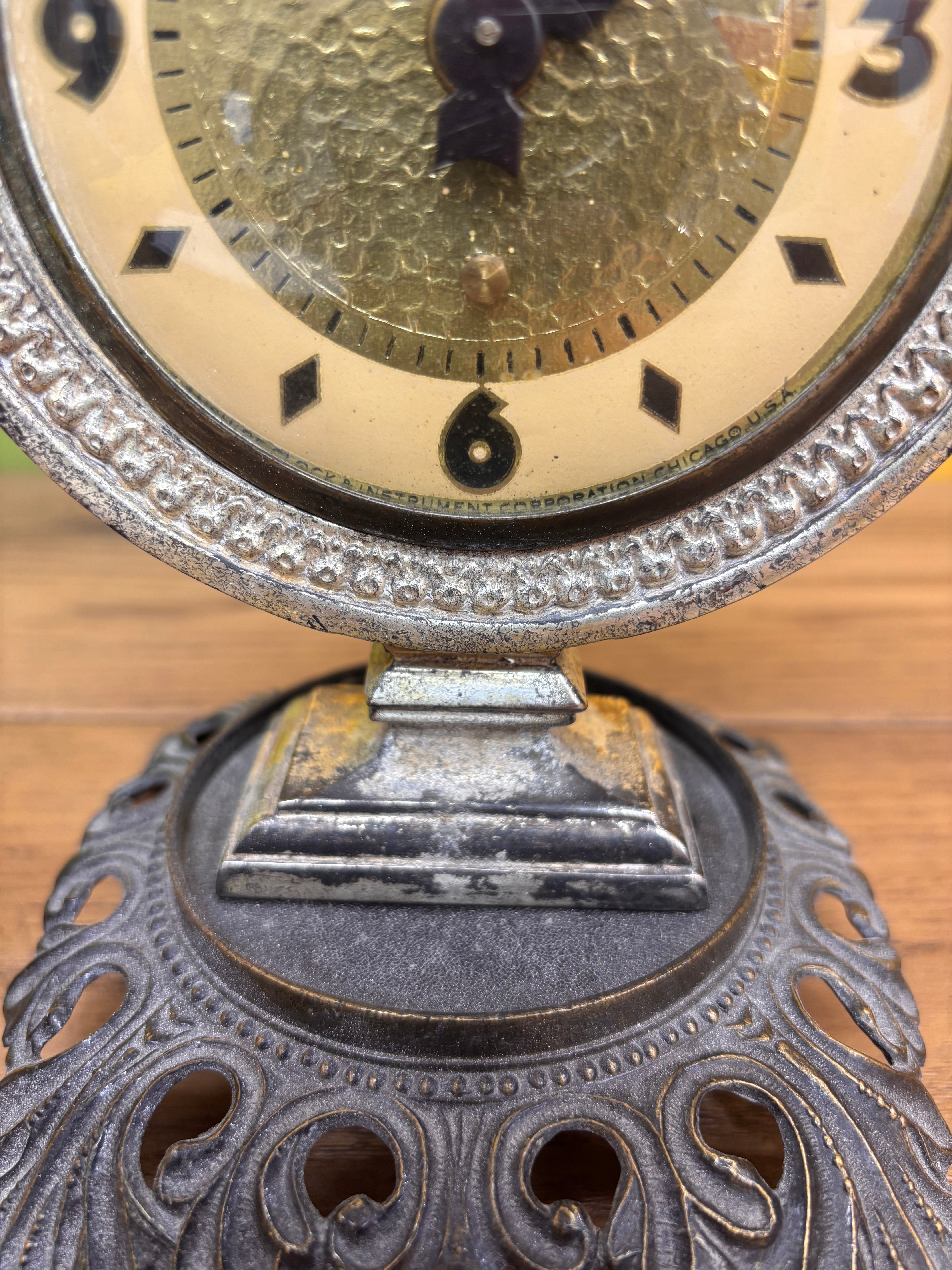 Electric Mantle Clock