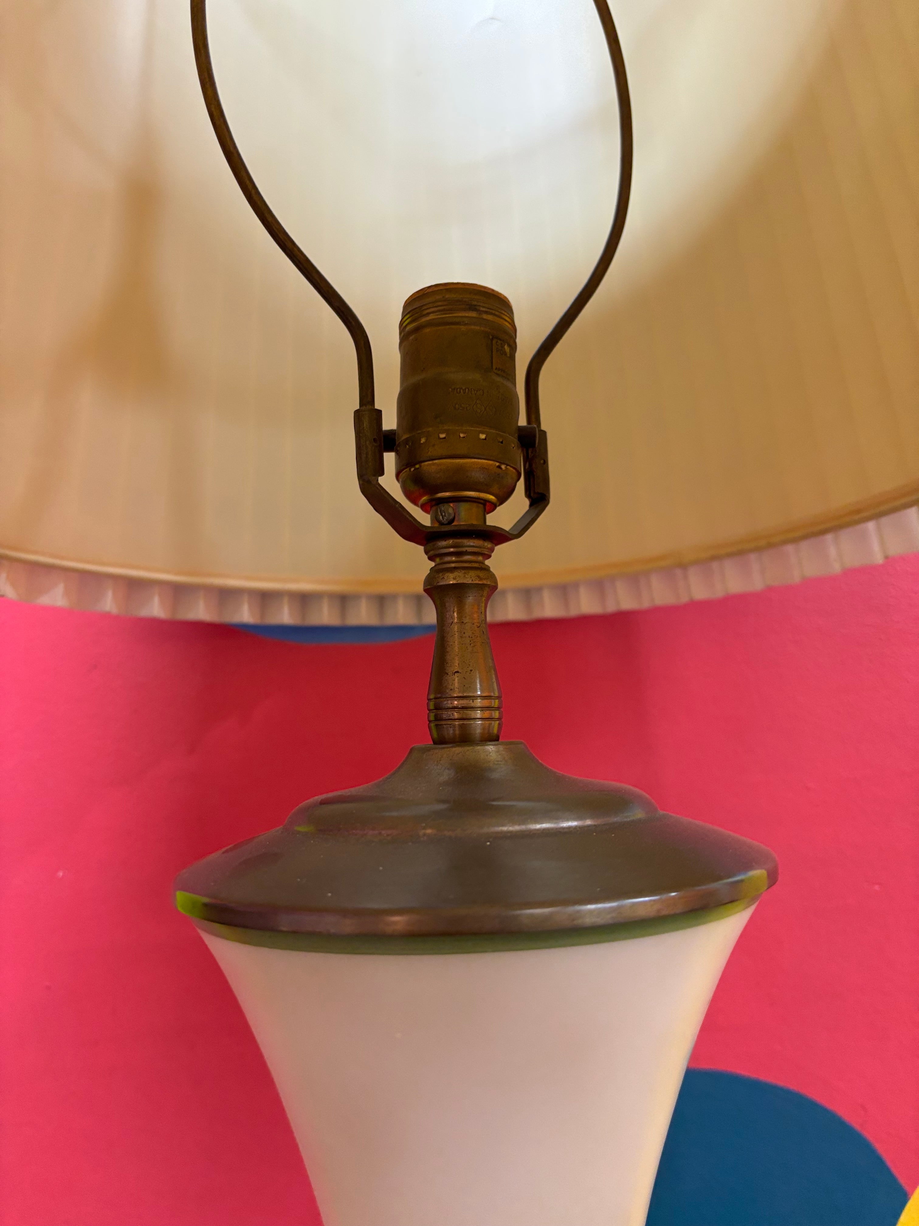 White Lotus Table Lamp