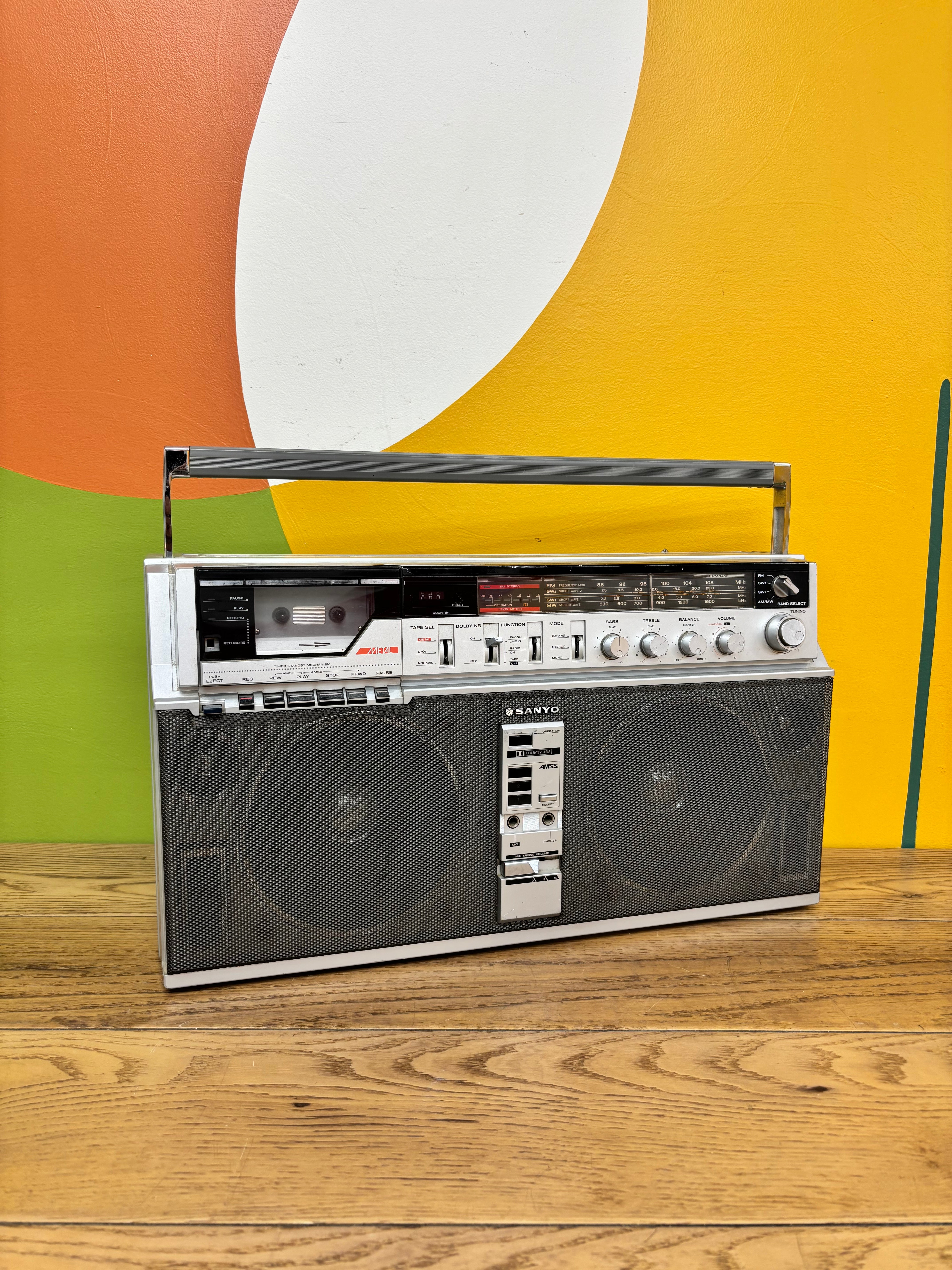 Sanyo M-X650 Radio Cassette Recorder Boombox