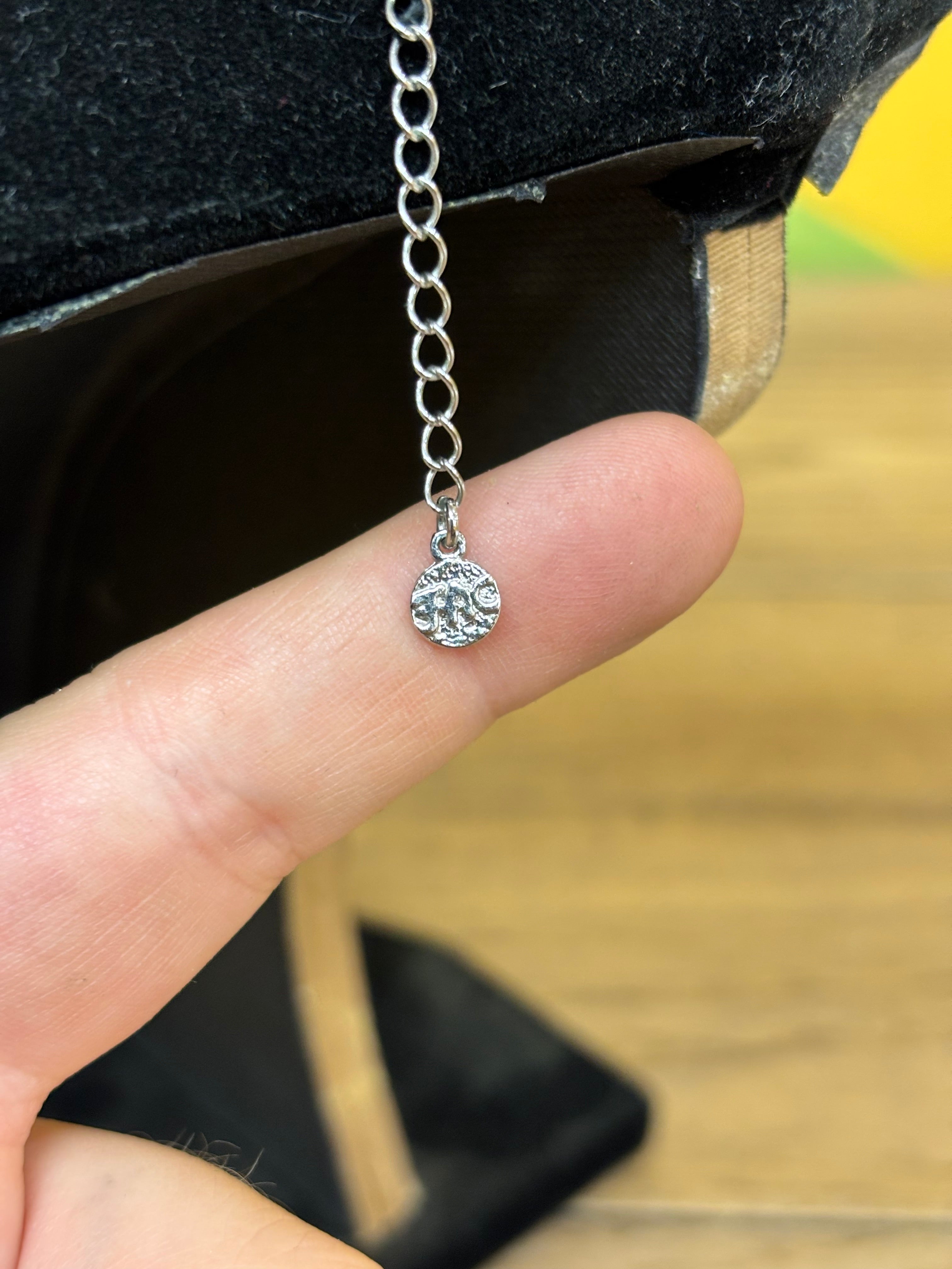 Silver Tone Flower Necklace