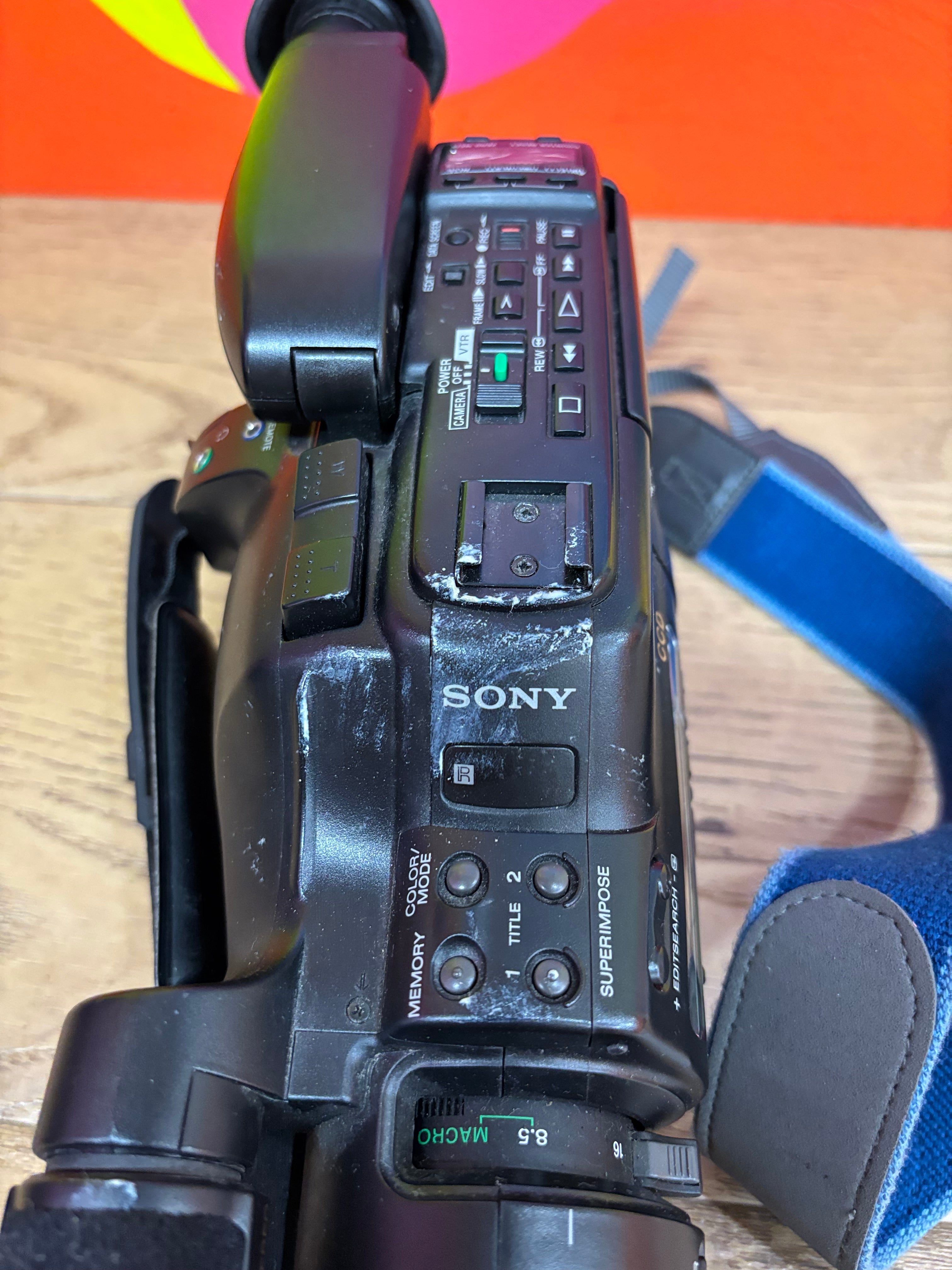 Sony Handycam Video 8 Camcorder (CCD-F77)