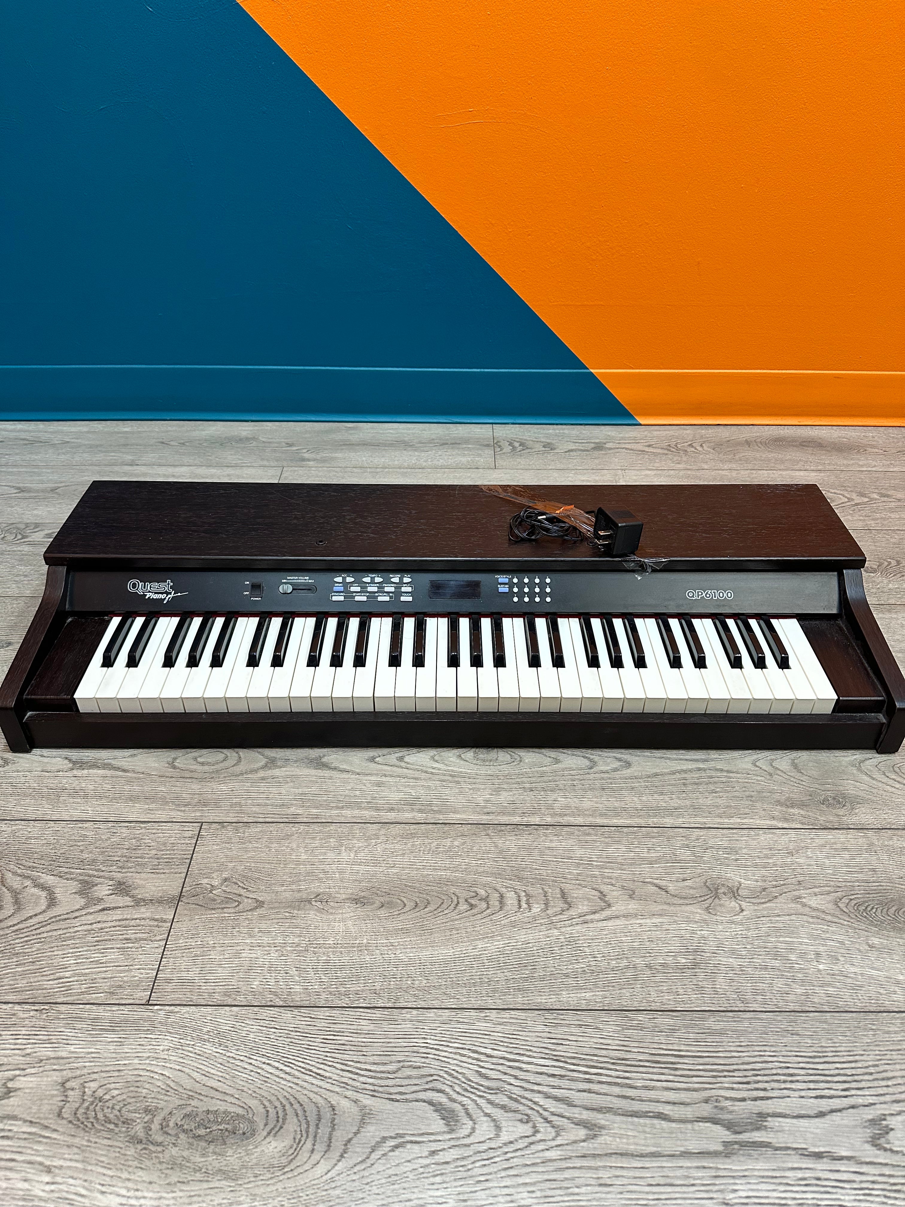 Quest Piano Plus Keyboard