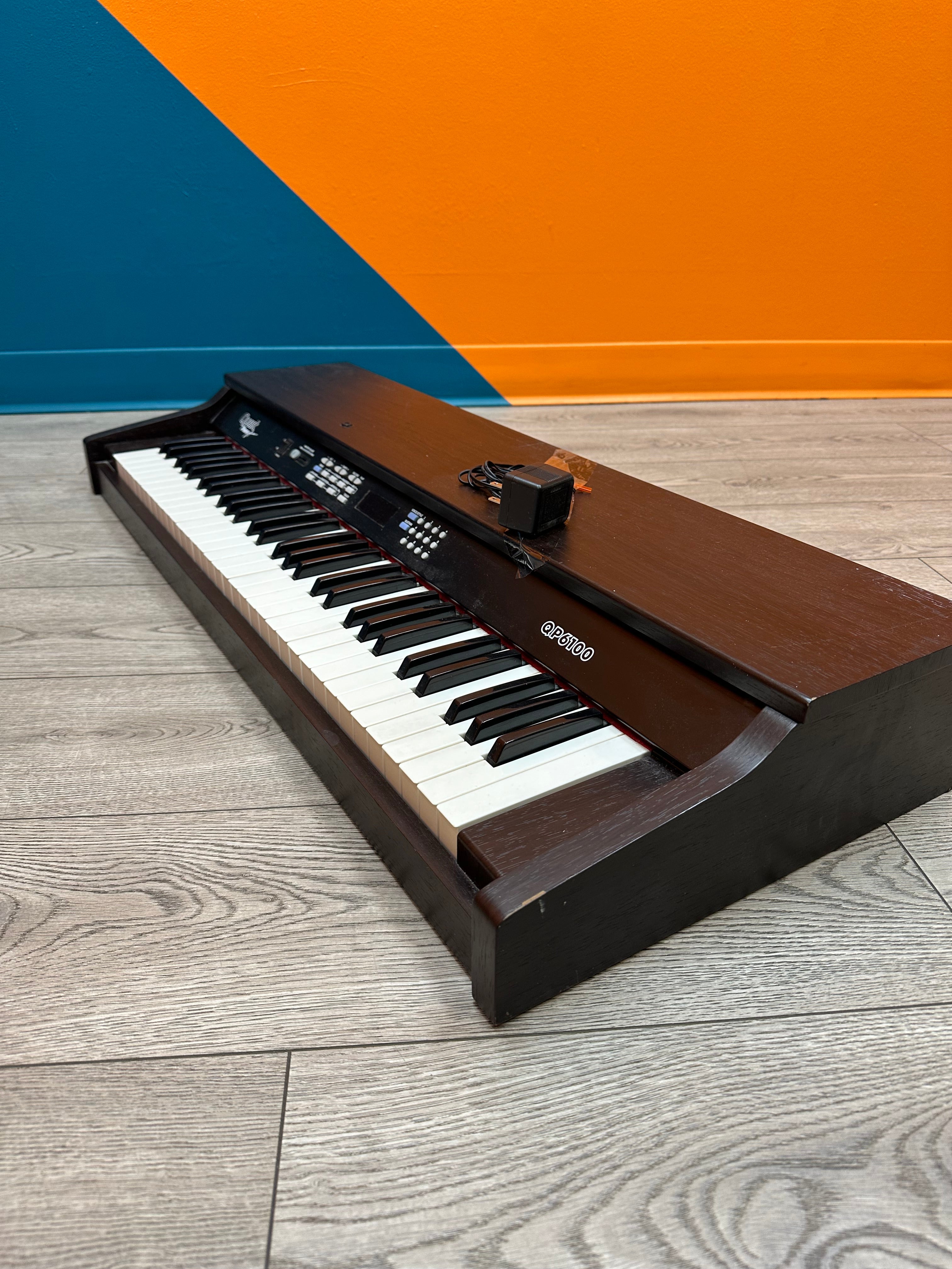 Quest Piano Plus Keyboard